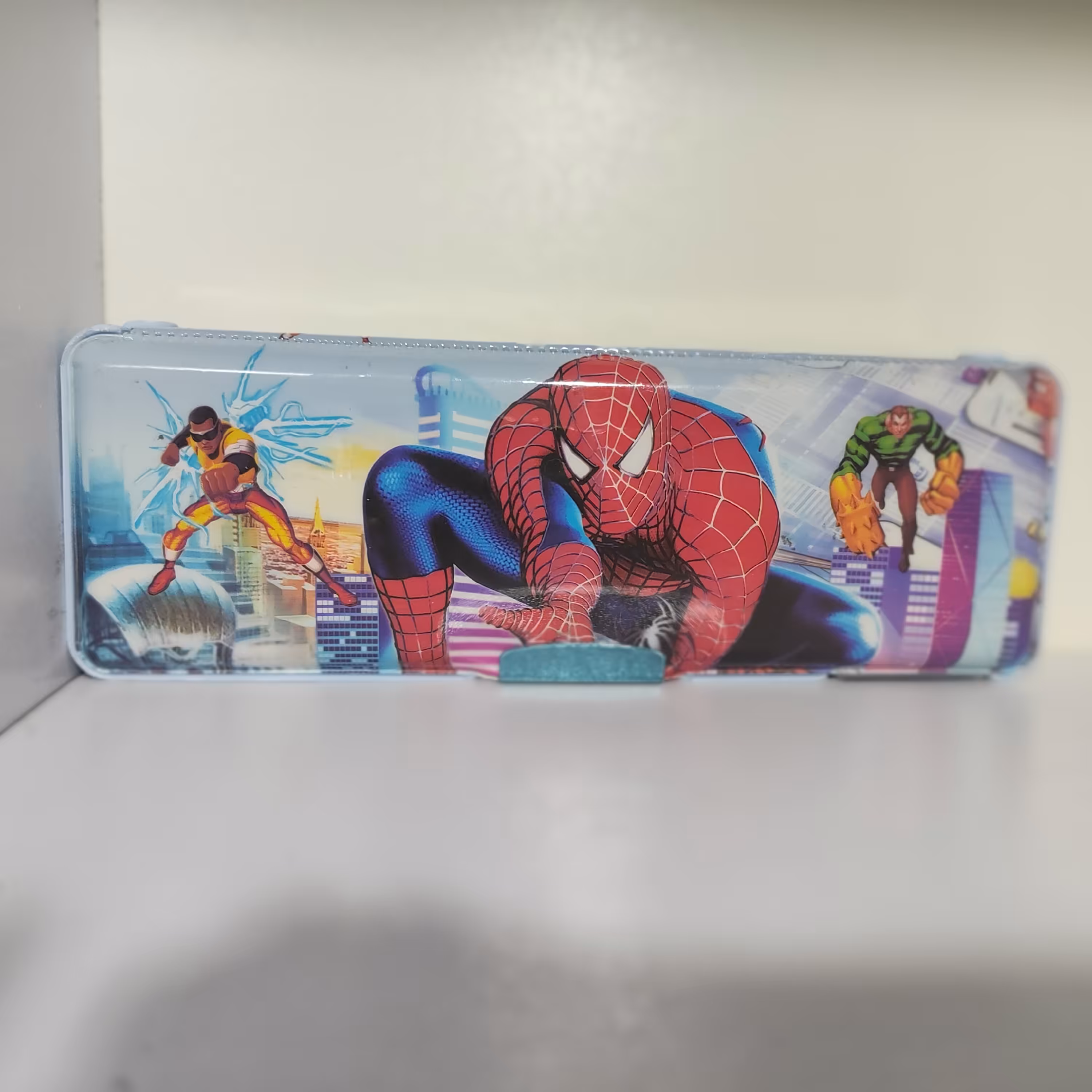 جامدادی آهنربایی برجسته