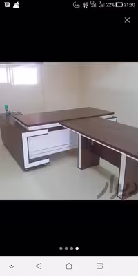 میز اداری طرح لیندا و کنفرانس پایه باکس