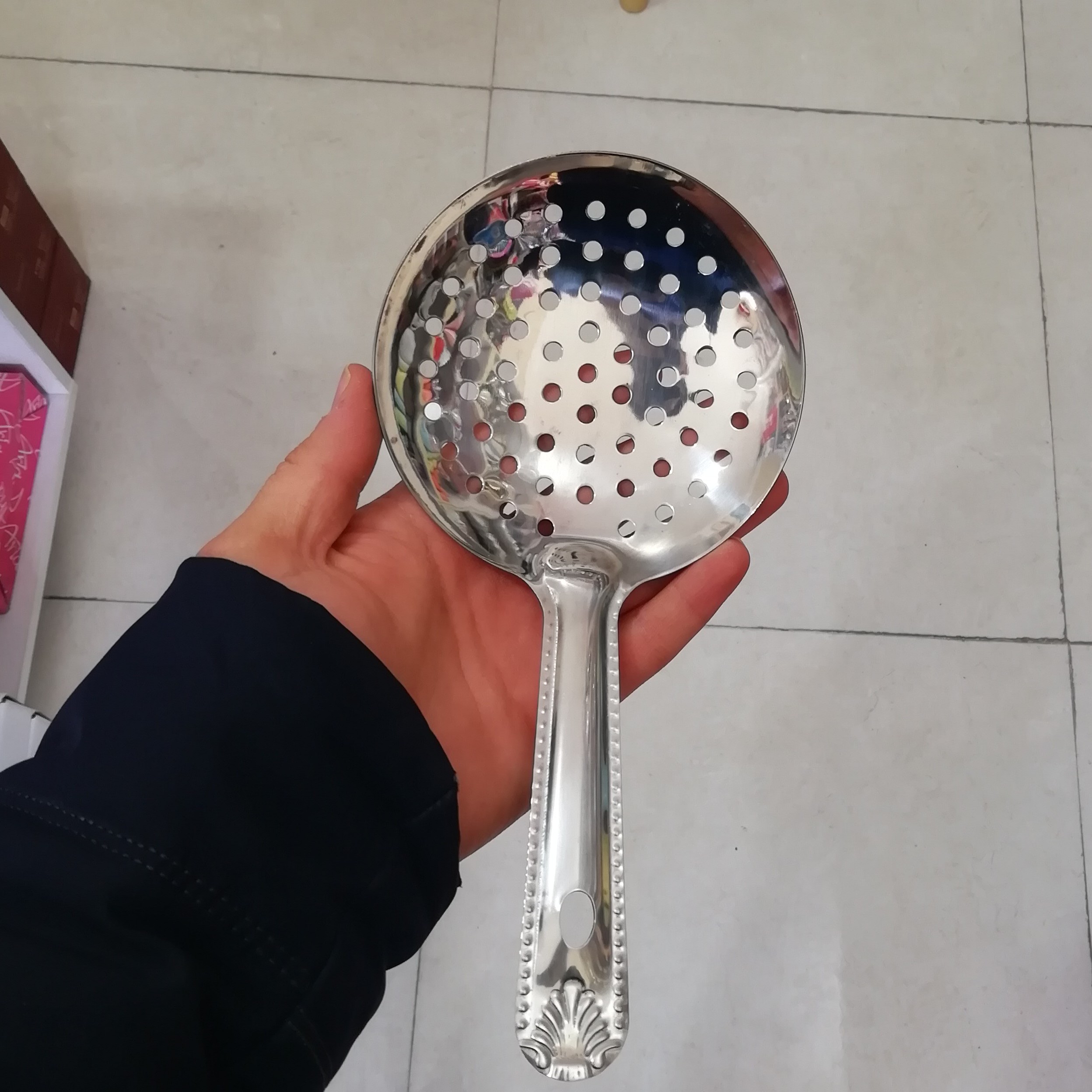 کفگیر سوراخ دار دسته کوتاه استیل آهنربا نگیر