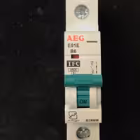فیوز مینیاتوری 6 آمپر AEG دارای استاندارد