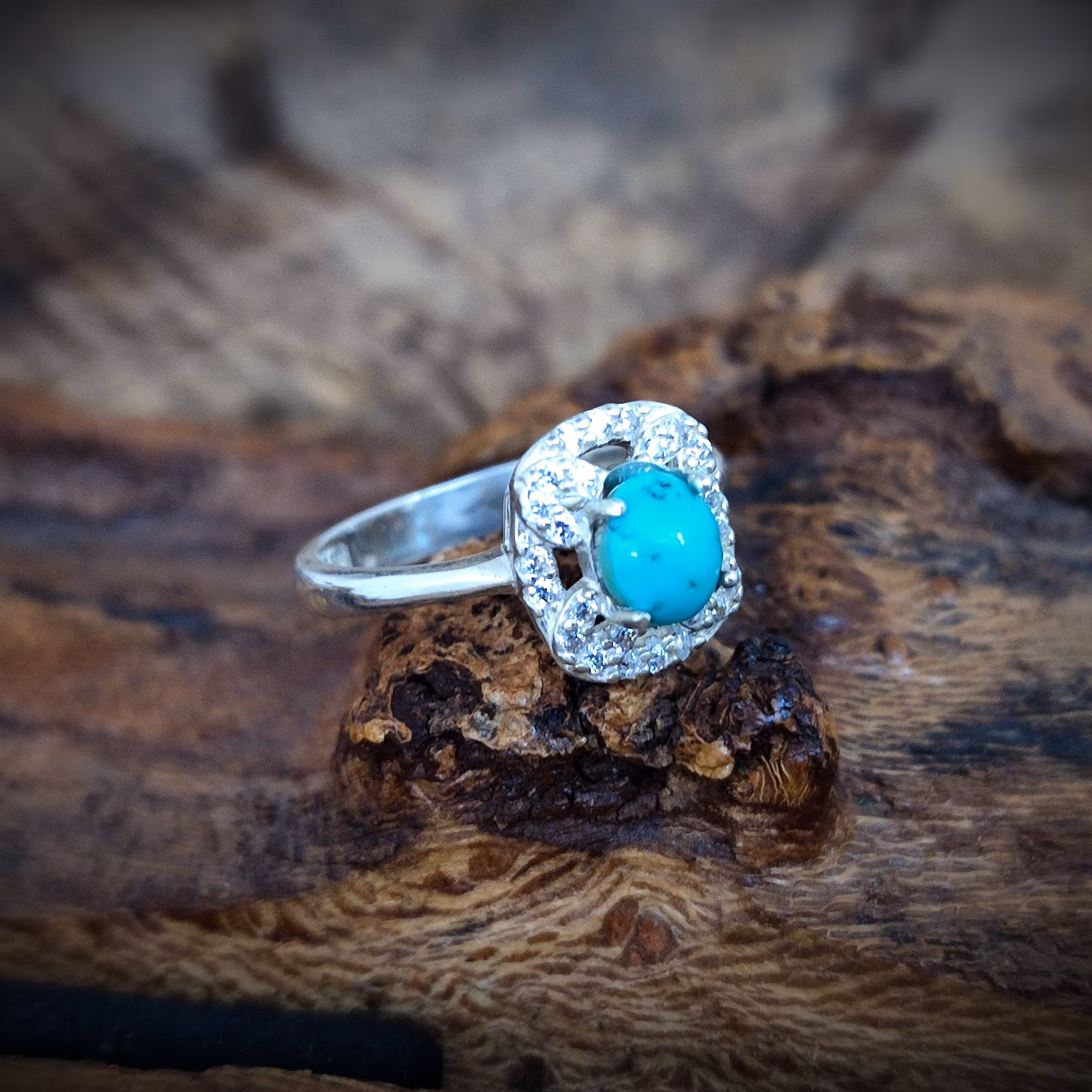 انگشتر نقره زنانه طرح جواهر با نگین فیروزه نیشابور اصیل و طبیعی