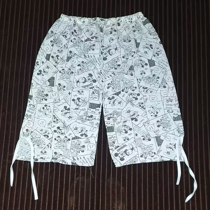 شلوارک طرح میکی موس
جنس اسپان
فری سایز مناسب سایز 36 تا 44