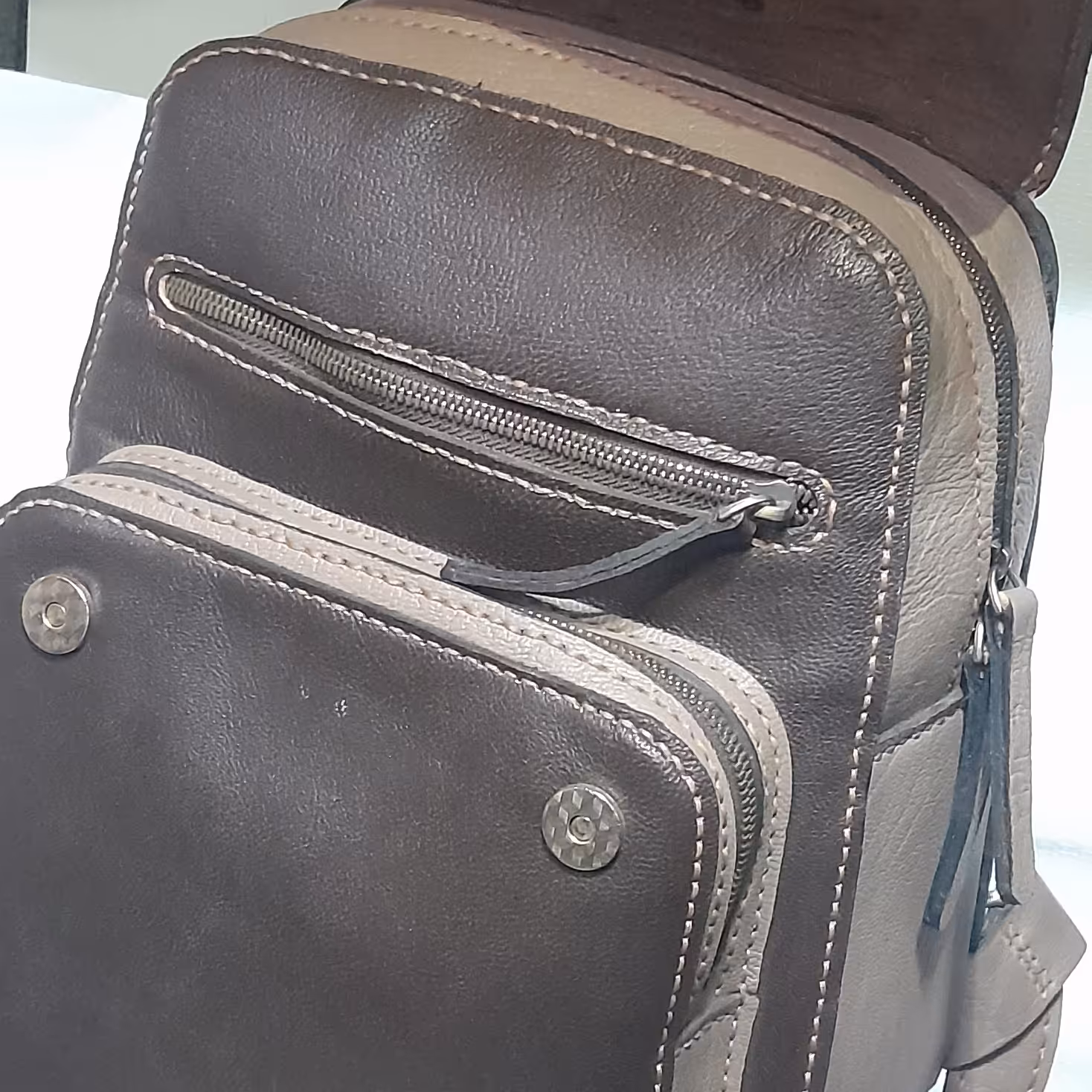 کوله پشتی تمام چرم گاوی بزی 