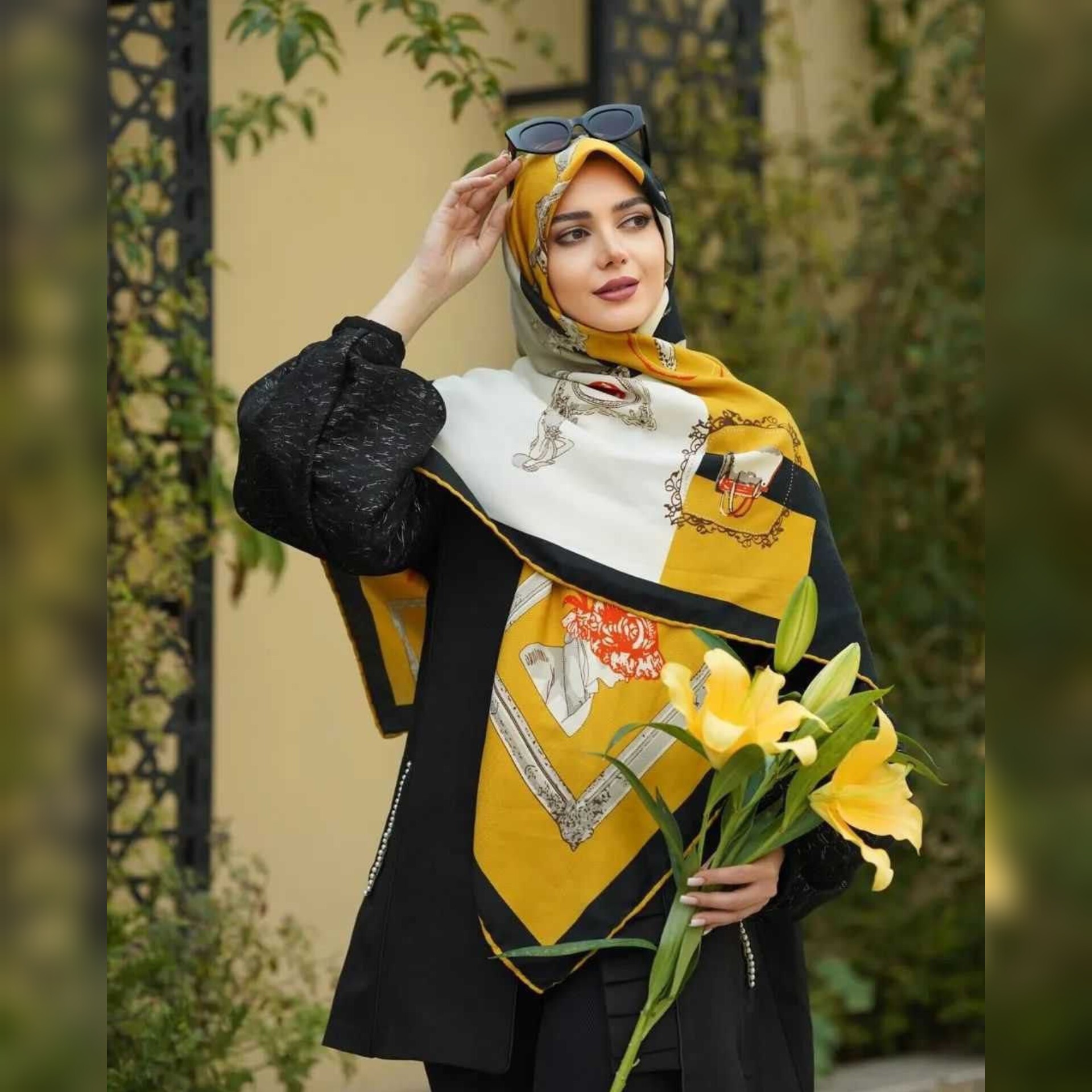روسری نخی ابریشم دور دست دوز