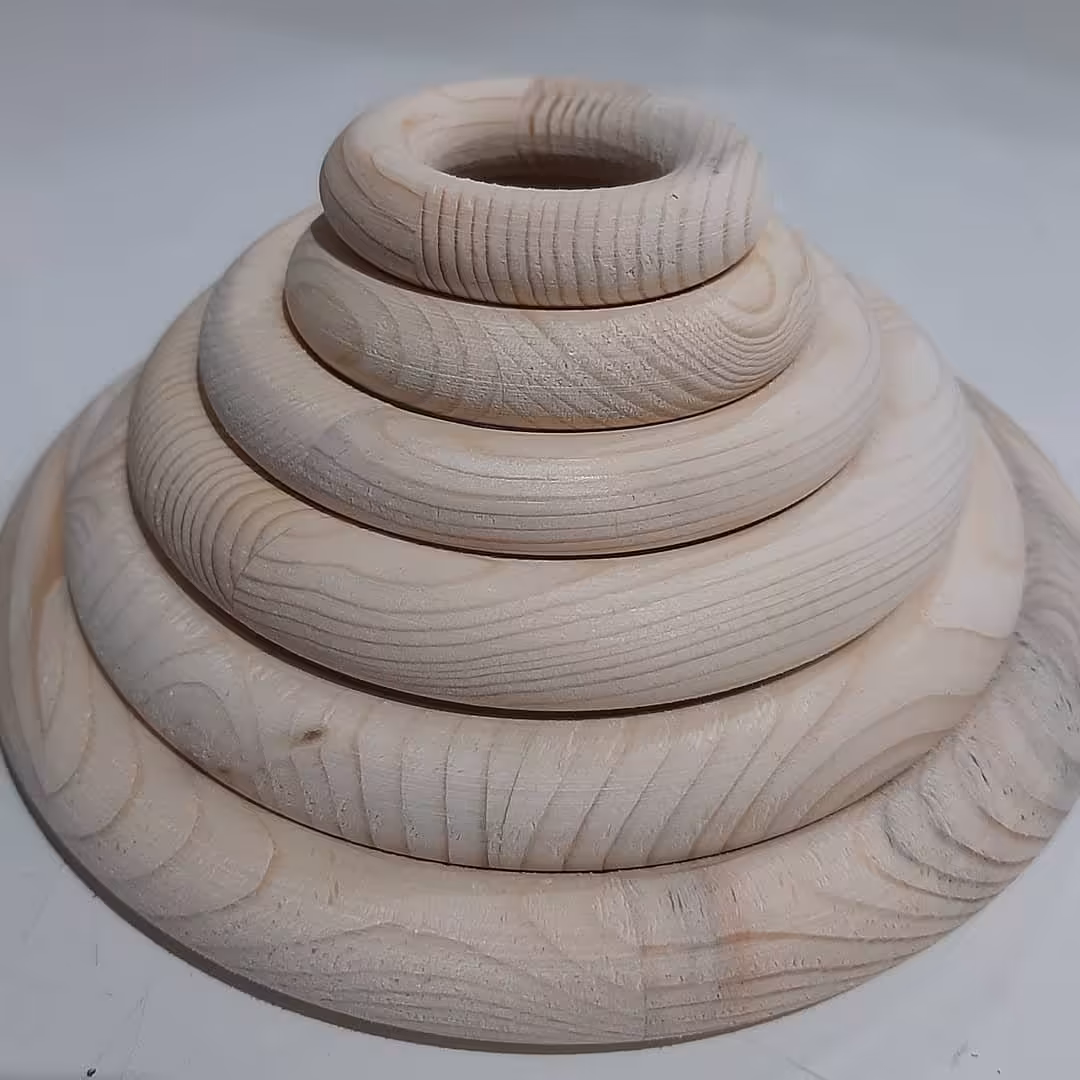 حلقه چوبی 7سایز رنگ چوب مستحکم و مقاوم  هر سایز حلقه به صورت تکی نیز موجود است