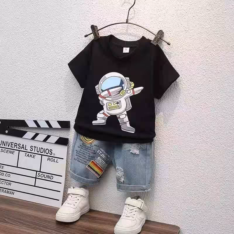 تیشرت و شلوارک پسرونه 