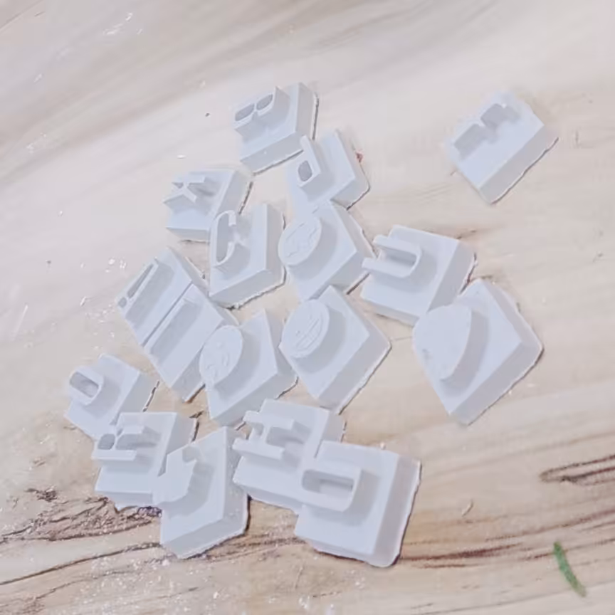 بیس خام حروف کف دار انگلیسی