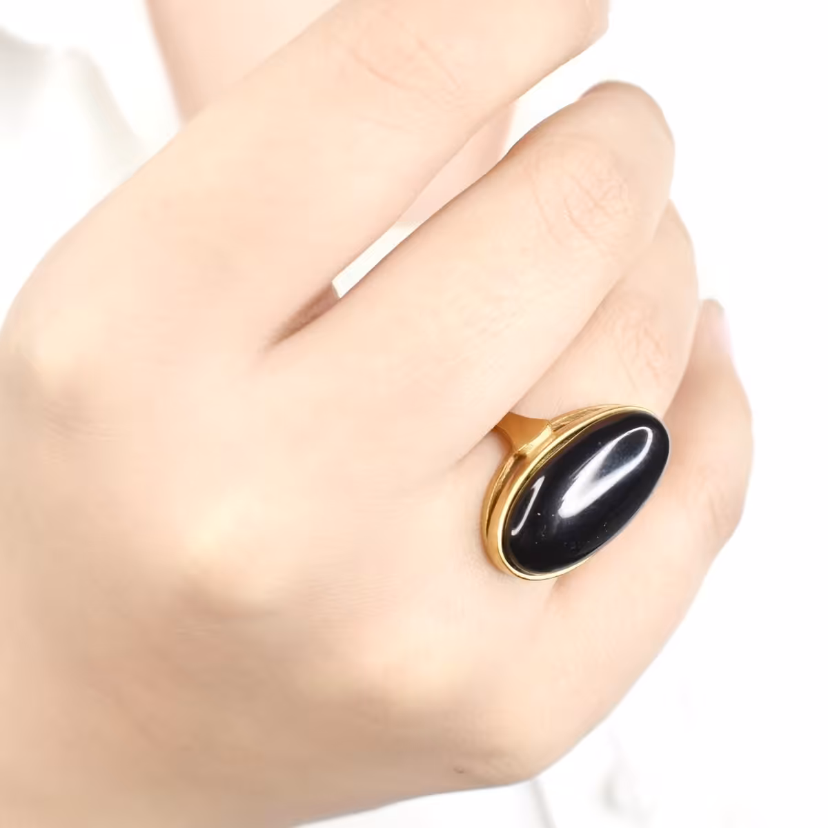 انگشتر استیل نگین مشکی بیضی سایز6  کد 8178