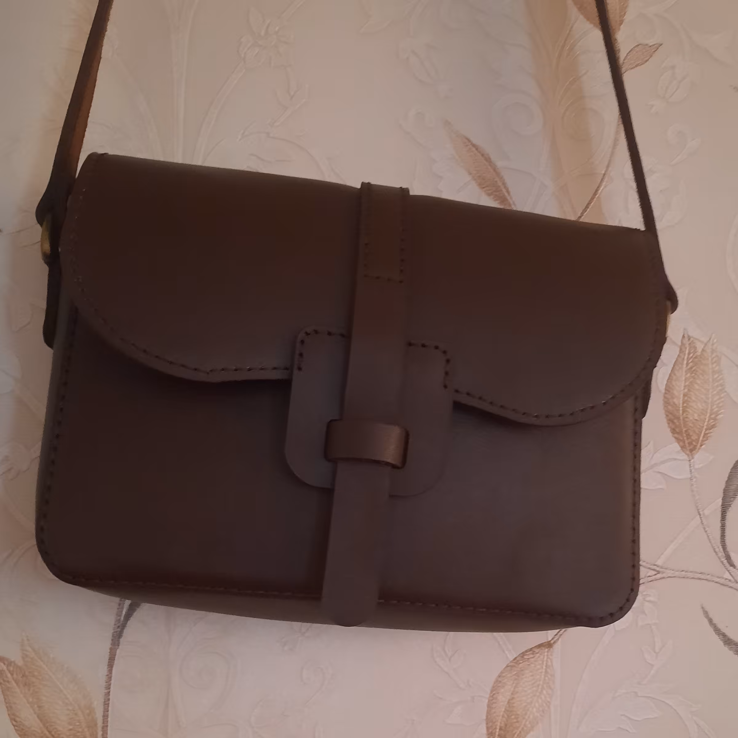 کیف دوشی چرم گاوی دست دوزکد567
