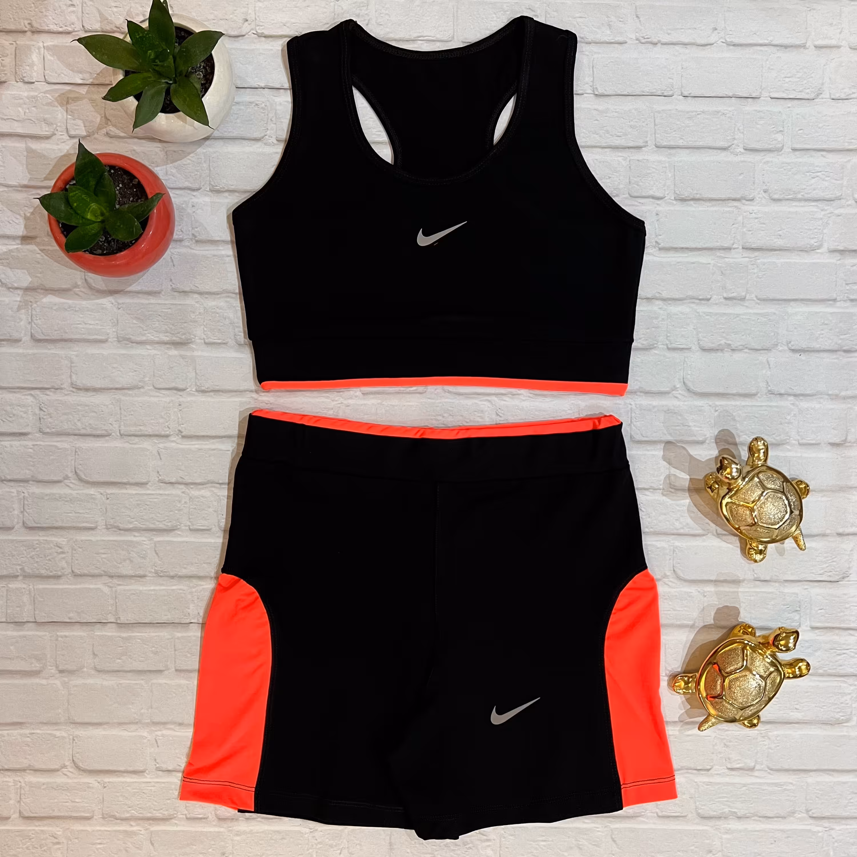 نیمتنه و شورتک