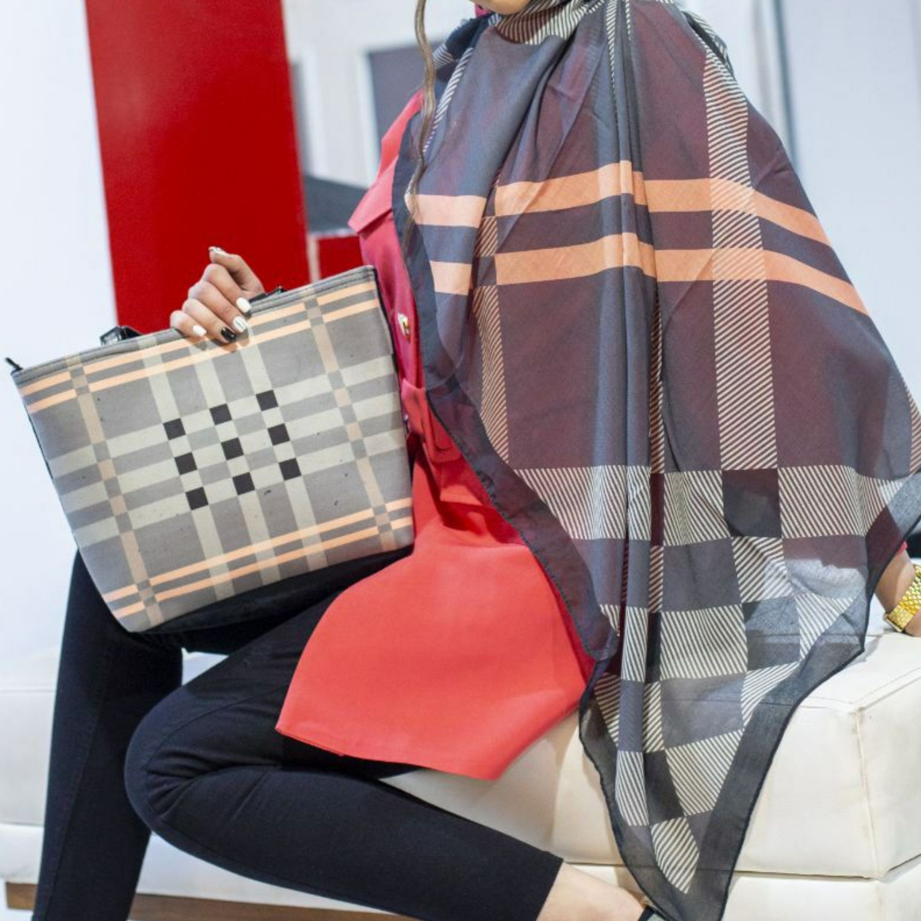 روسری وکیف
