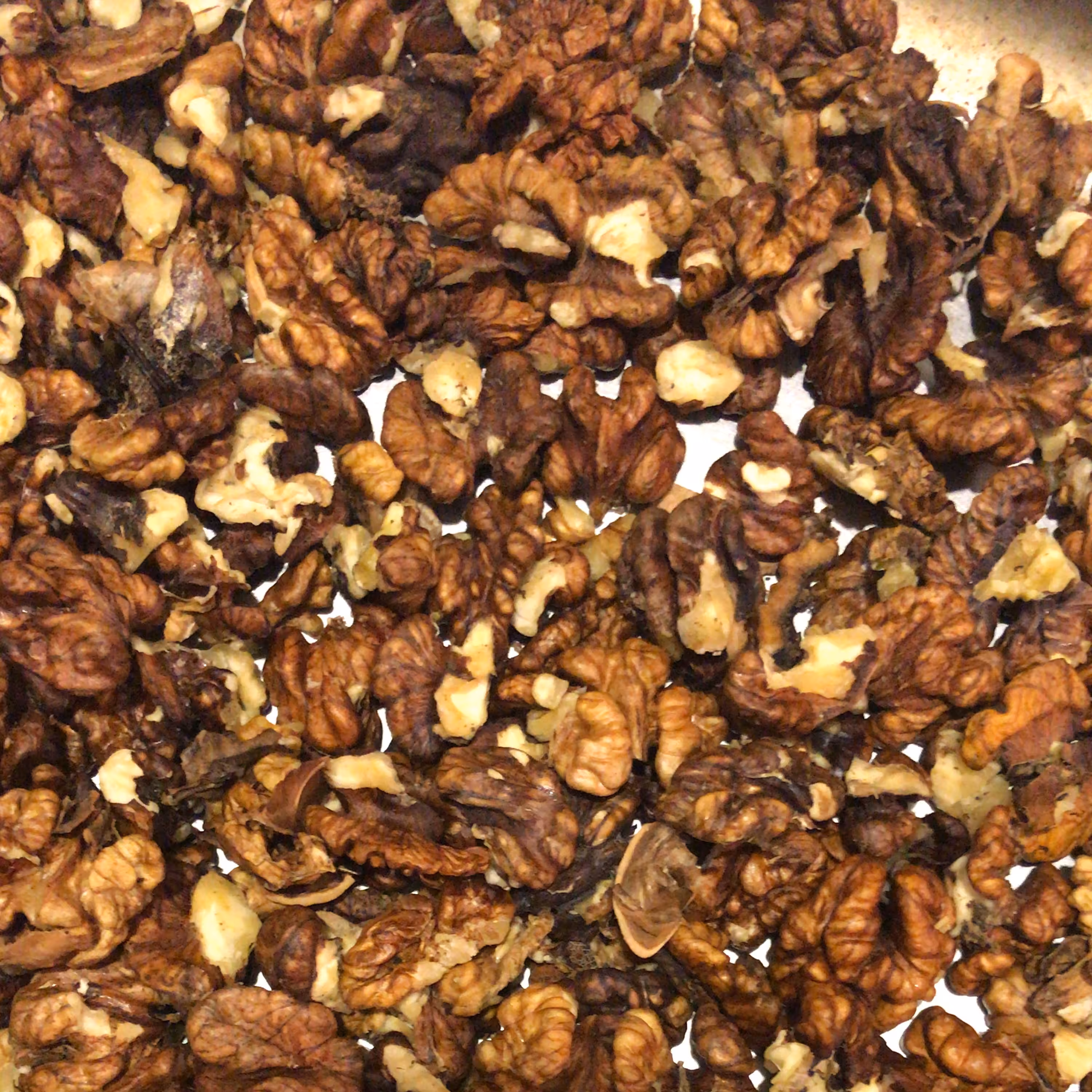 مغز گردو خورشتی اعلا جهت مصرف در شیرینی و کیک