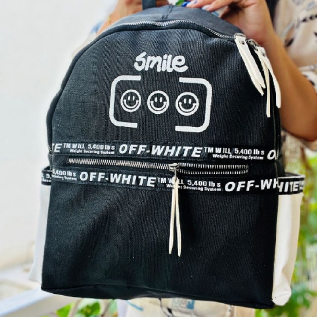 کیف کوله پشتی اسپرتsmile(چرم شسته شده پرجا استر)رنگ مشکی سفید نارنجی کرم