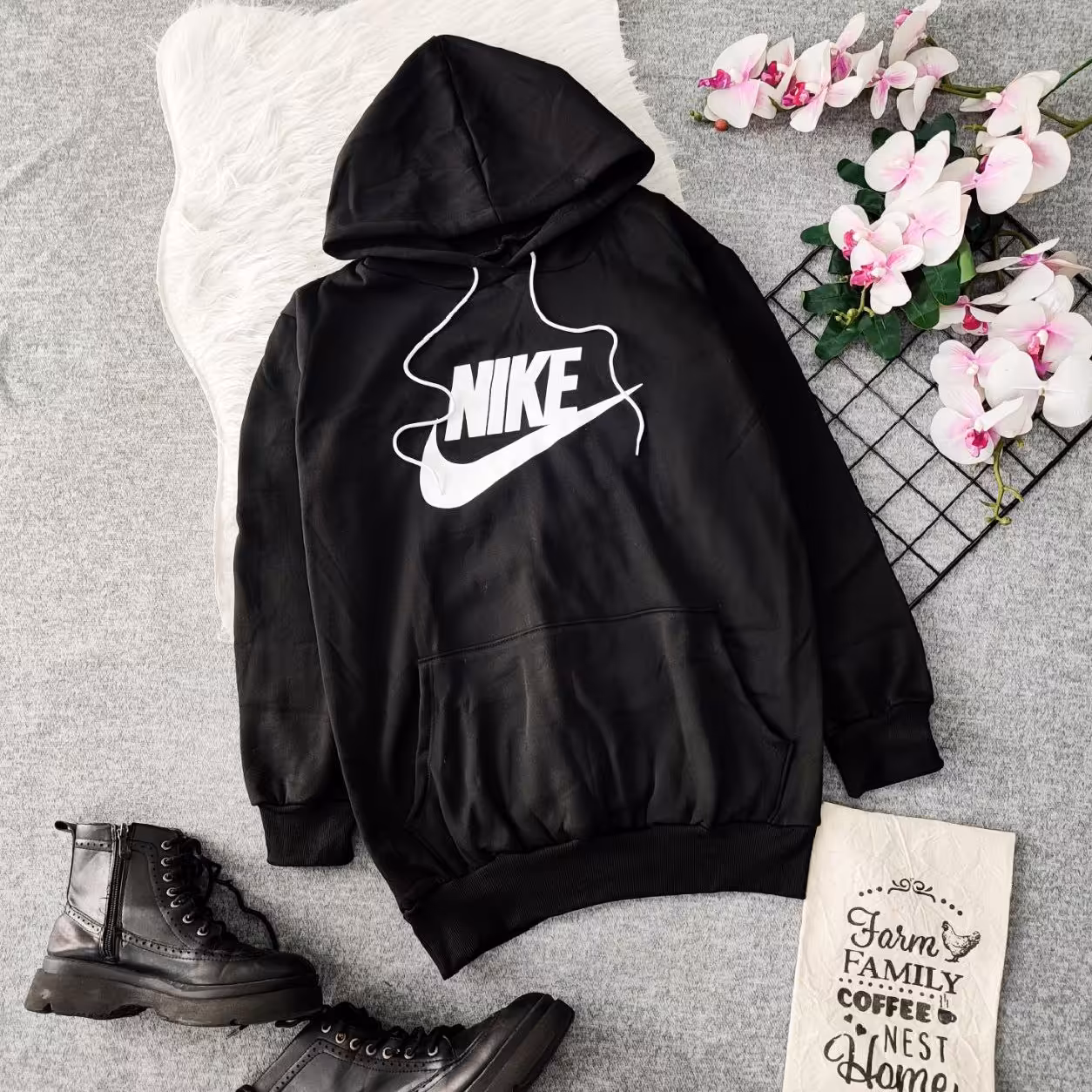 هودی نایک، جنس گلکسی تو کرکی اصل هم مردانه هم زنانه