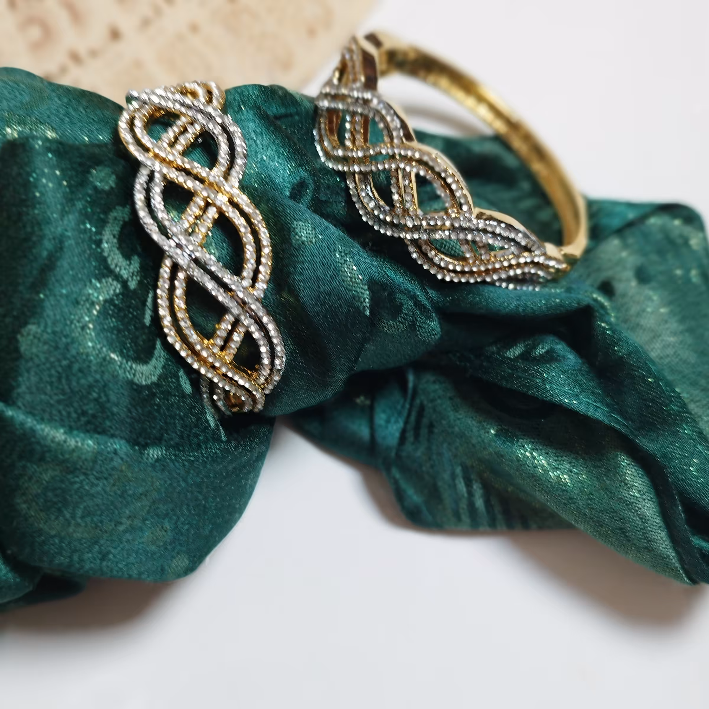 تک پوش طرح جواهر نگین اتمی 