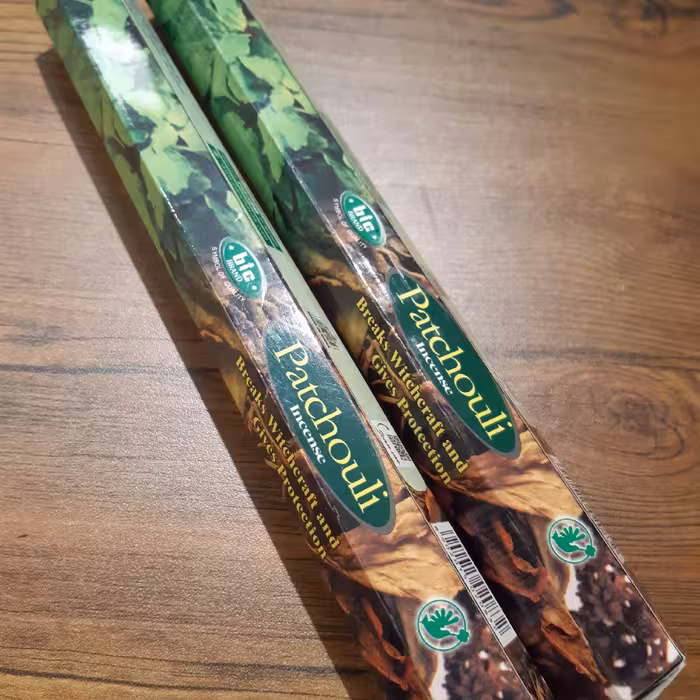 عود patcholi یا نعنا هندی برند bic با تخفیف ویژه در بسته بندی 20 عددی