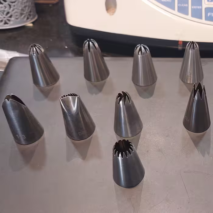 ماسوره استیل خارجی درجه یک سایز متوسط (پس کرایه)