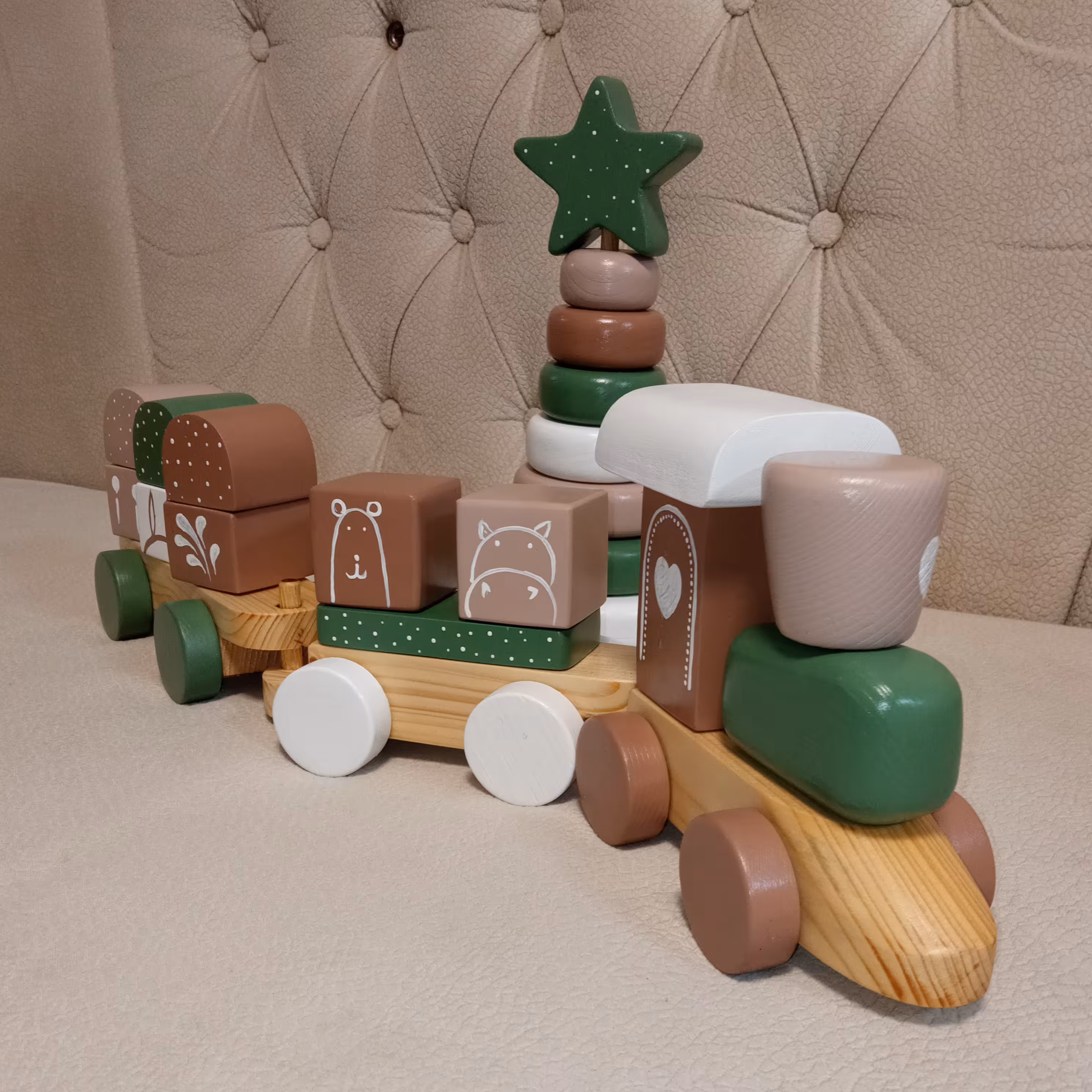 اسباب بازی قطار چوبی