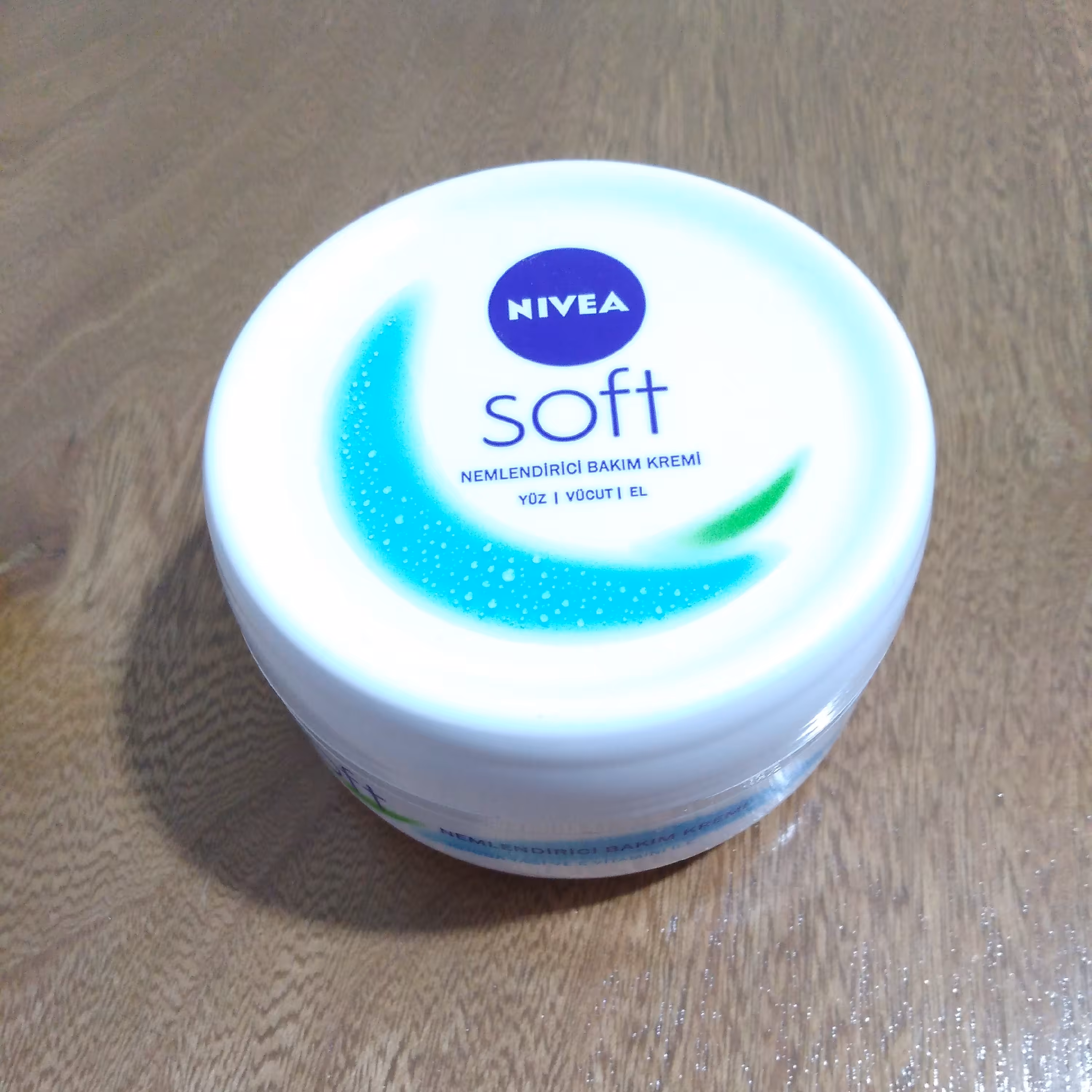 کرم نیوا سافت اصل آلمانی Nivea Soft کاسه ای 200 میلی لیتری
