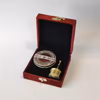 زعفران کادویی زعفران هدیه سوپر نگین (صادراتی) 3 گرم در جعبه مخملی