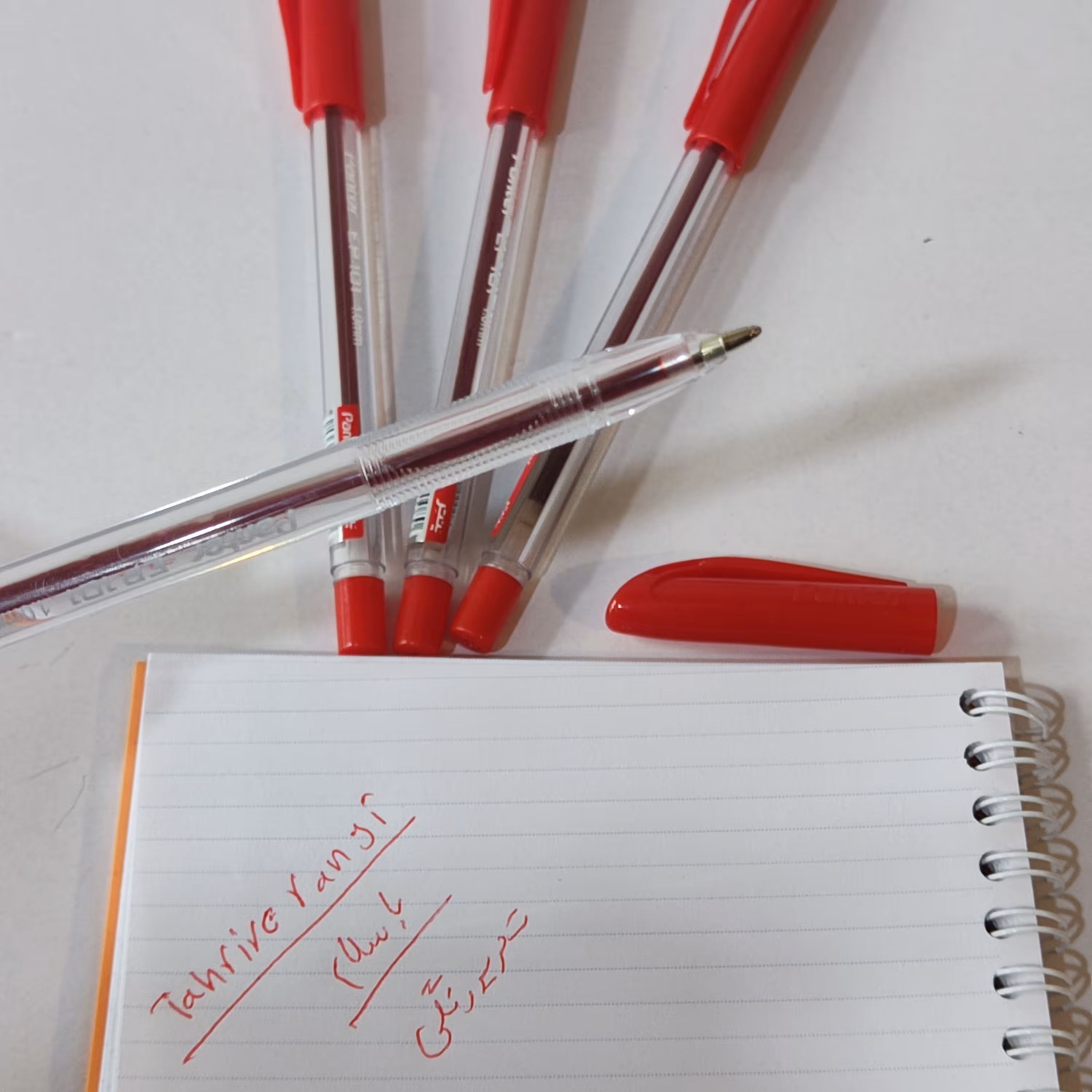 خودکار قرمز درجه یک پنتر با ضخامت نوک یک میل