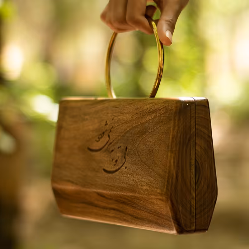 کیف چوبی مدل روناک مناسب برای خانم ها و هدیه بسیار خاص