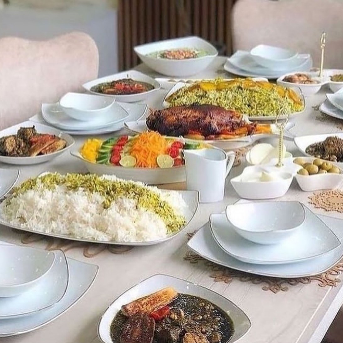 حراجی سرویس غذا خوری پردیس کاشان در ارزان  پلاسکو خورشید شب