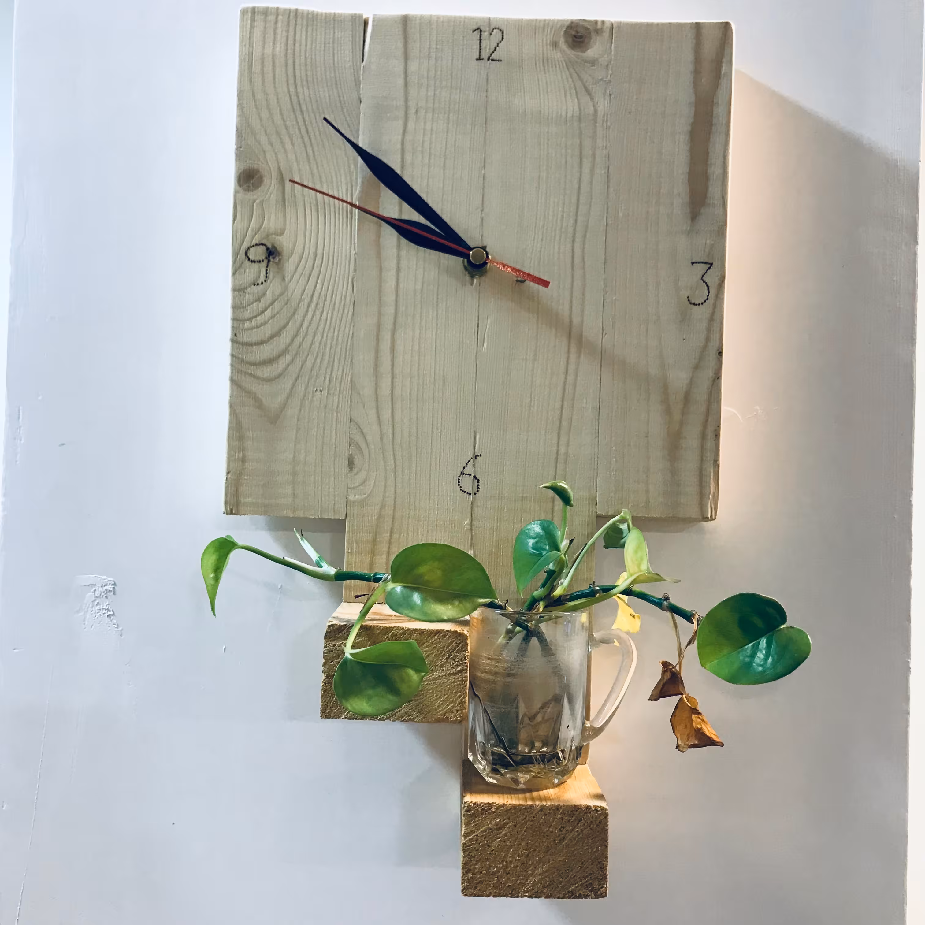 ساعت دیواری (پس کرایه)