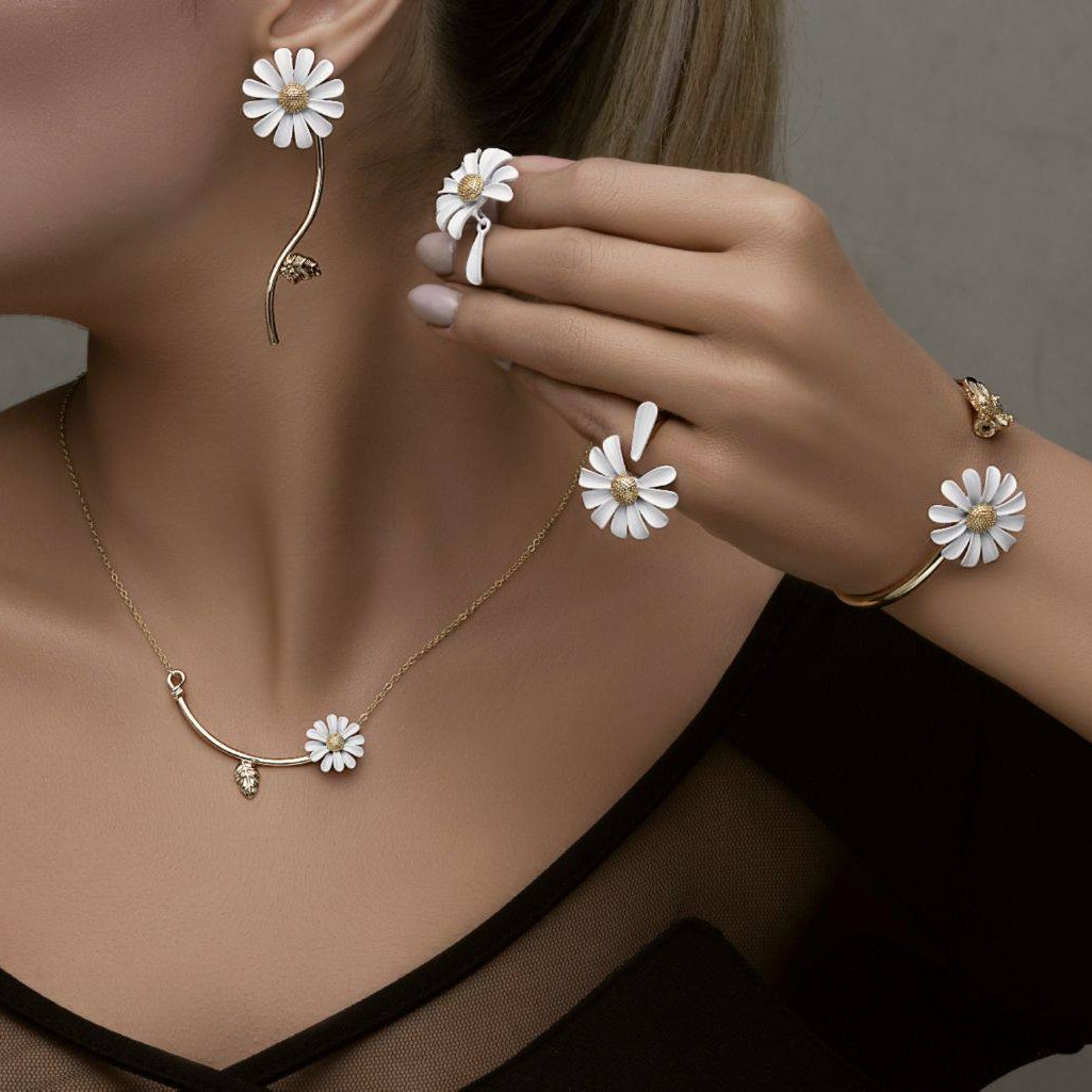 سرویس کامل بابونه (همراه جعبه جواهر) زنانه و دخترانه