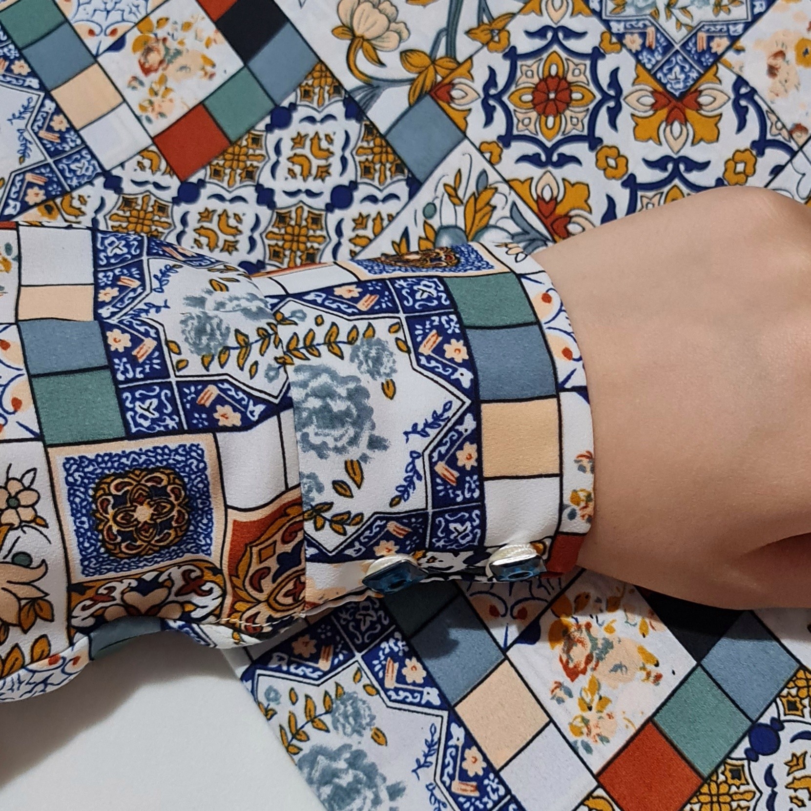 ست روسری و ساق دست طرح سنتی