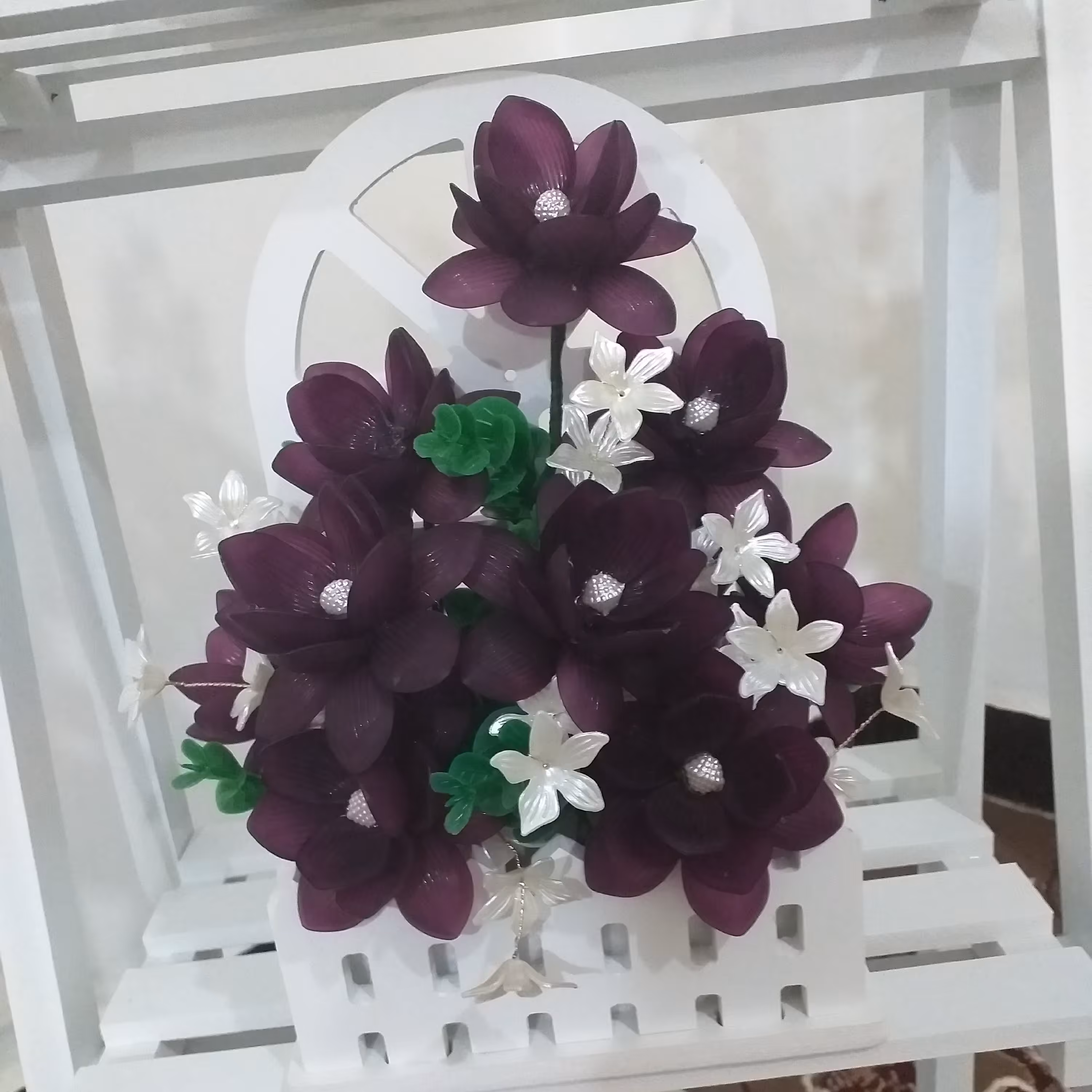 گلدان نیلوفر آبی