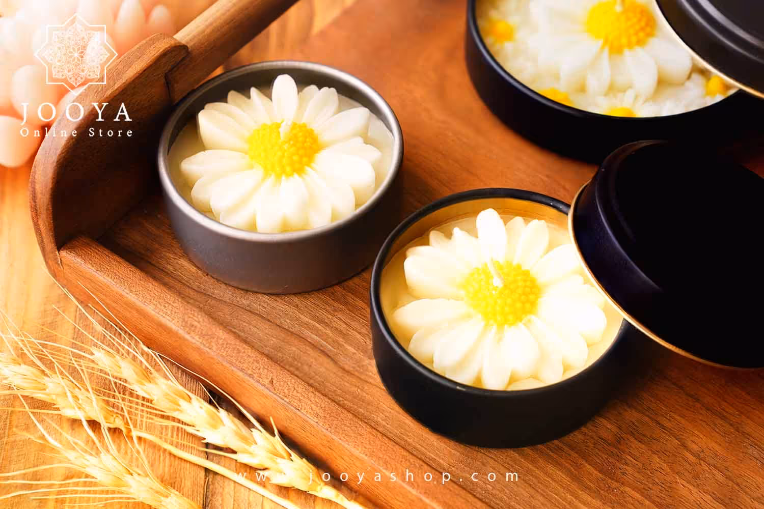 شمع قوطی درب دار گل بابونه مدل ساوانا