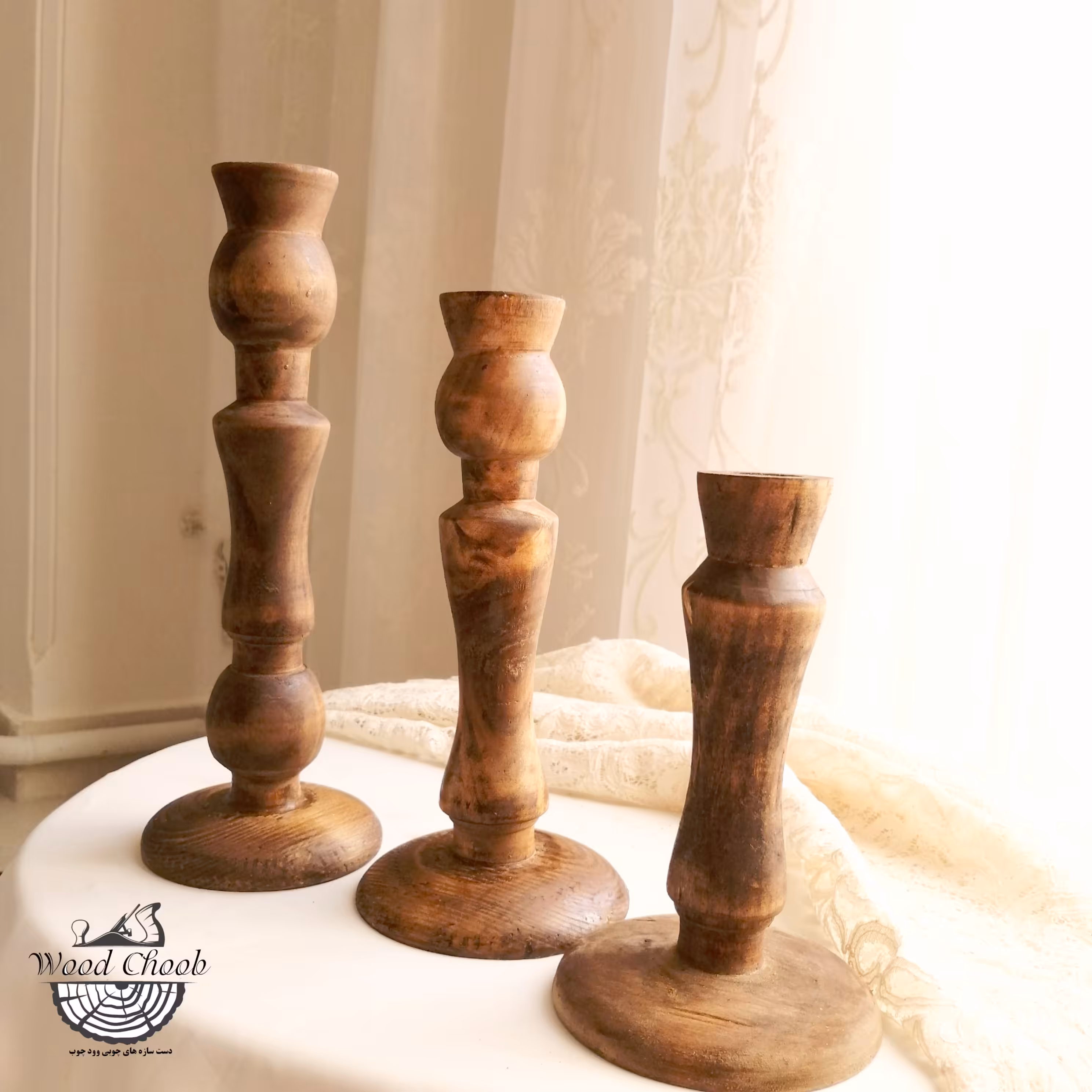 1عدد شمعدان تمام چوب خراطی شده ارتفاع 16 سانت قطر حداکثر 4 سانت
