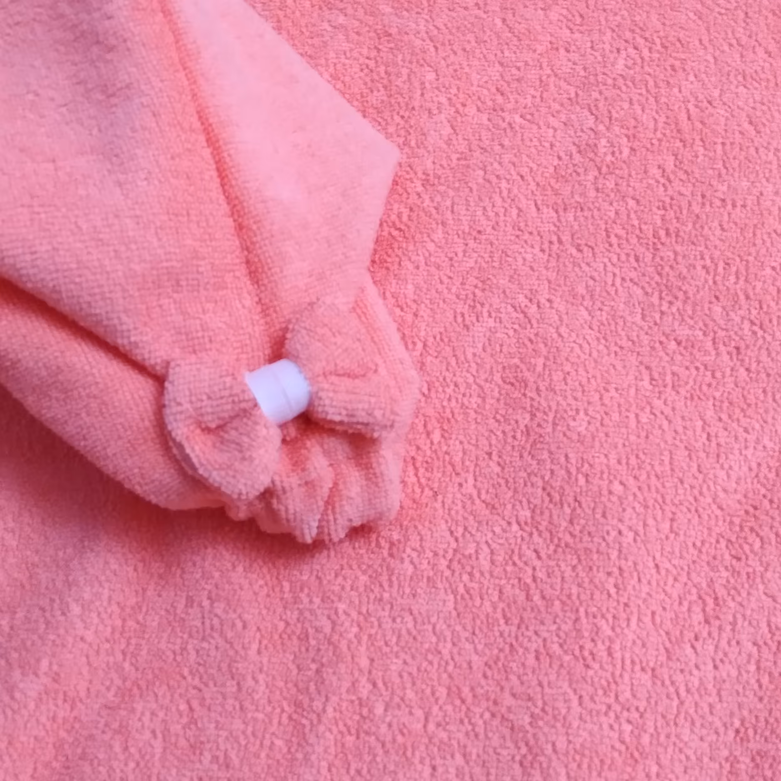 حوله حمام ساده با کلاه    باکیفیت عالی و آبگیری فوق العاده بالا