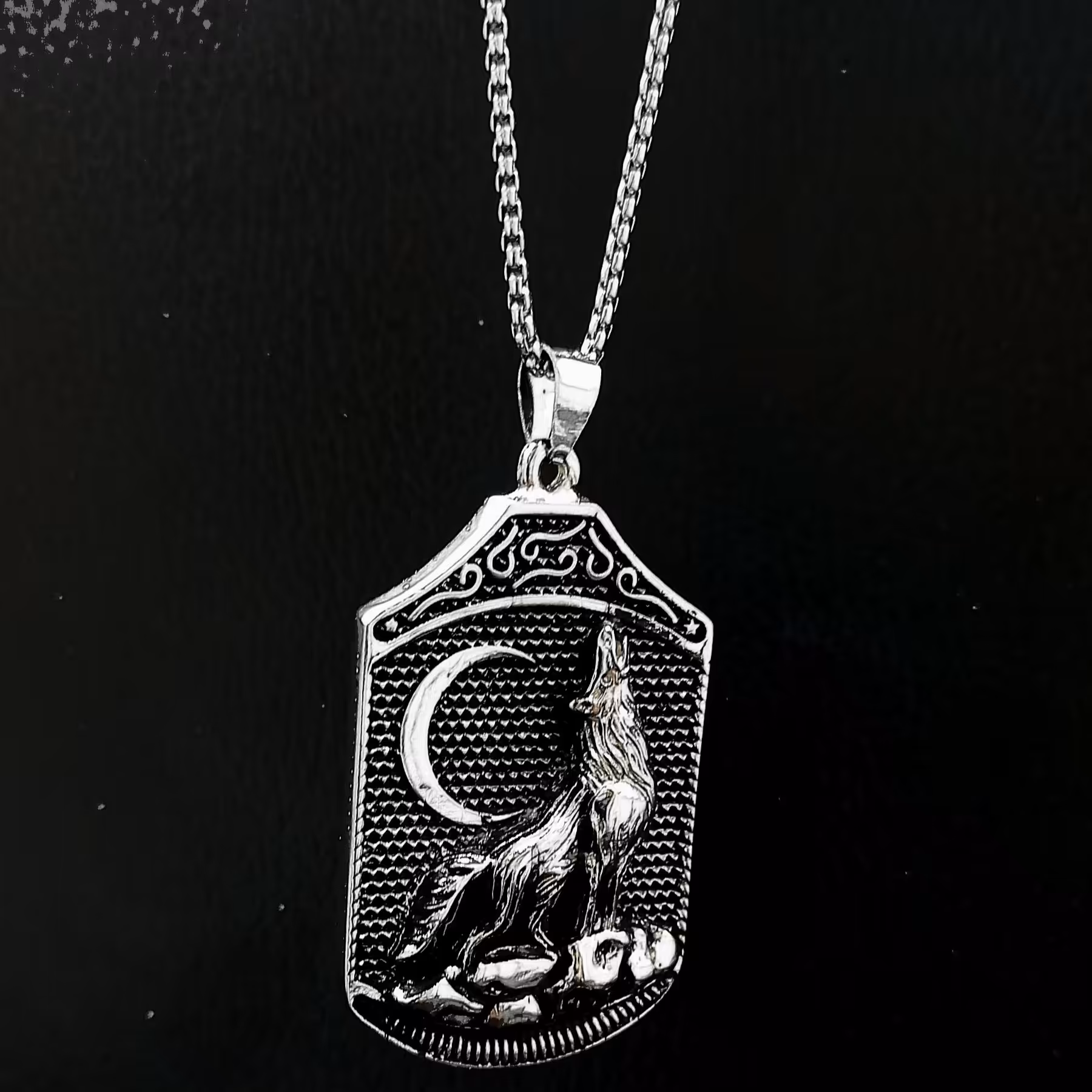 گردنبند گرگ و ماه استیل