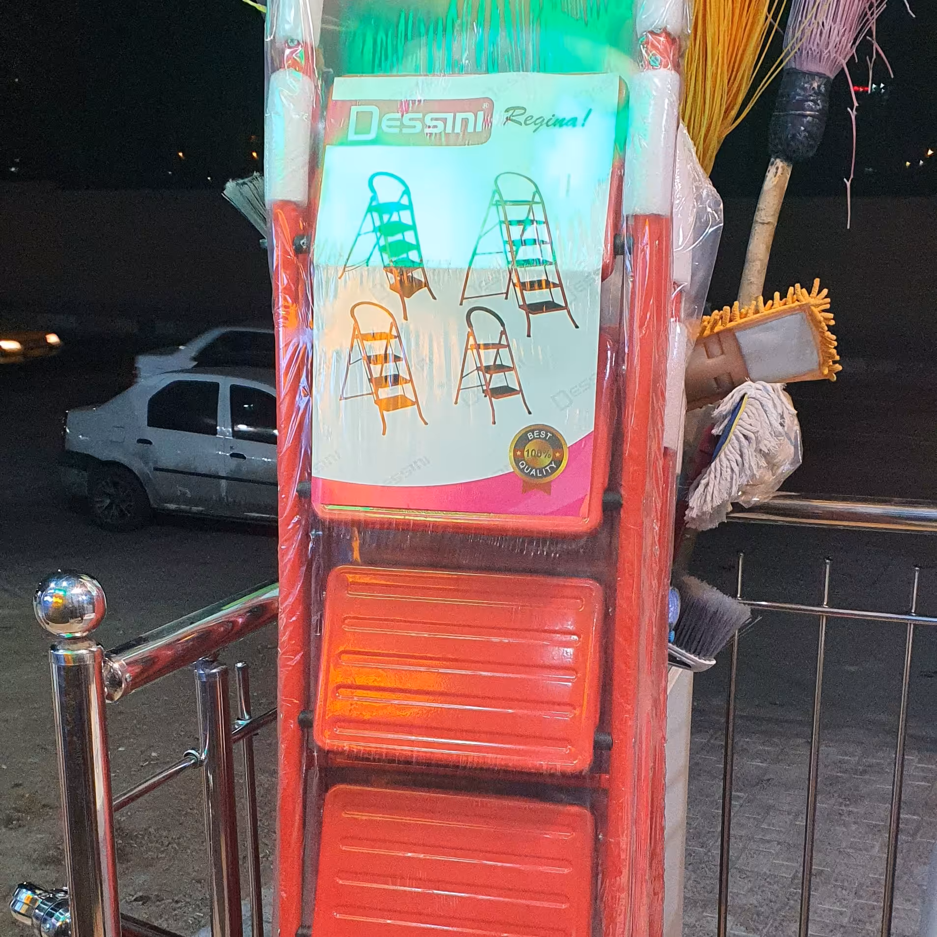 نردبان شش پله کف فلزی ارسال به شهرستانها فقط باربری 