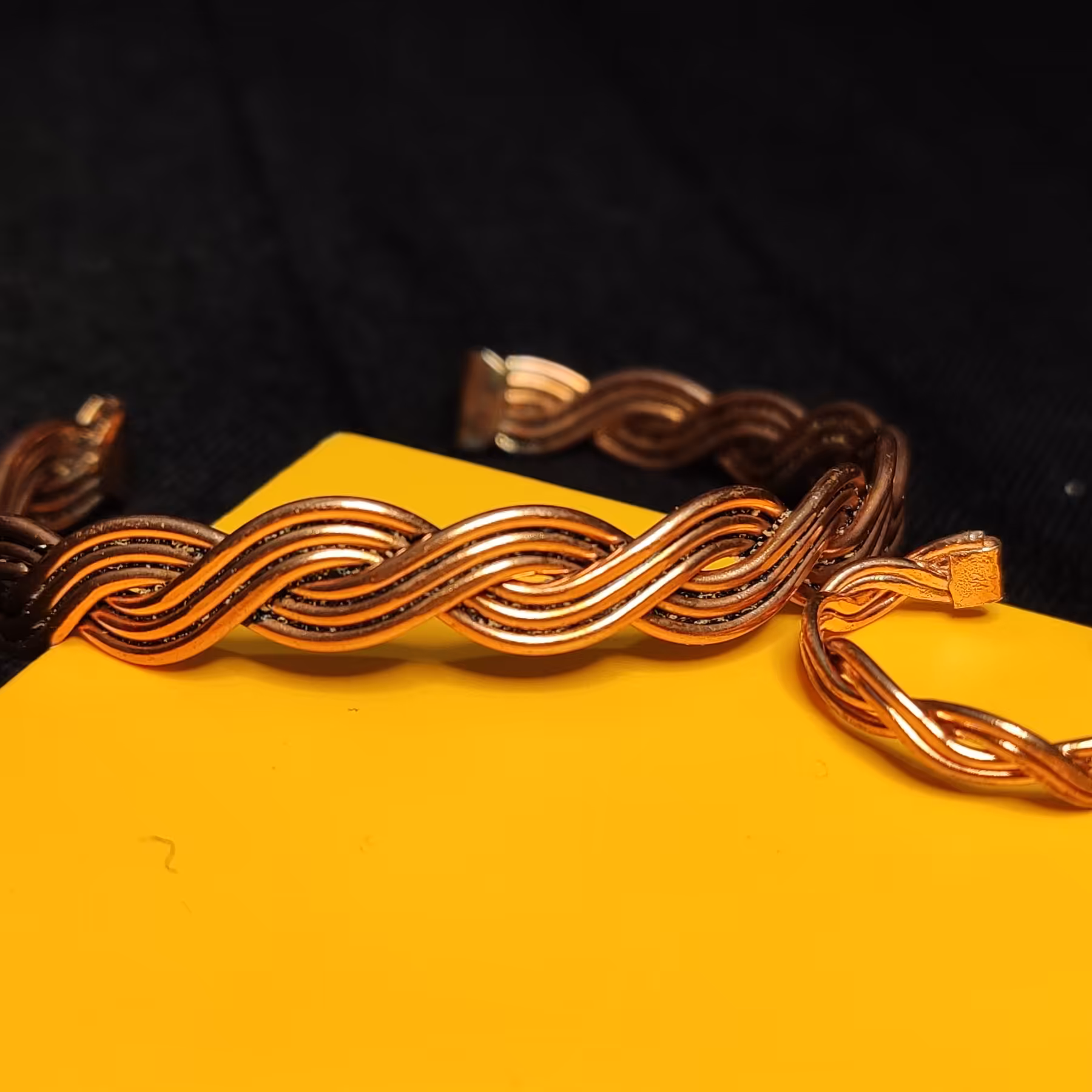 ست دستبند و انگشتر مسی گیس بافت 