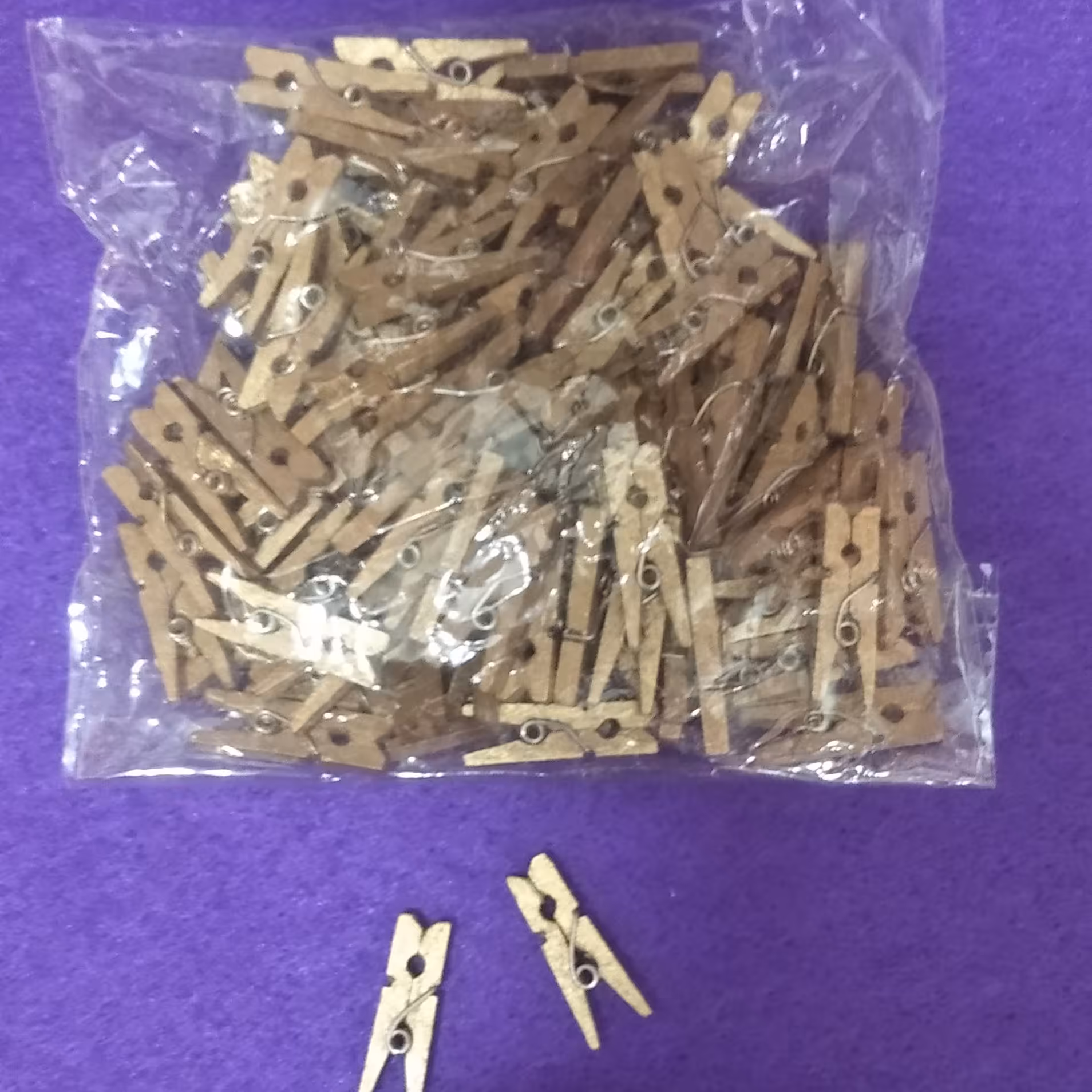 گیره چوبی طلایی 1 بسته 100 عددی