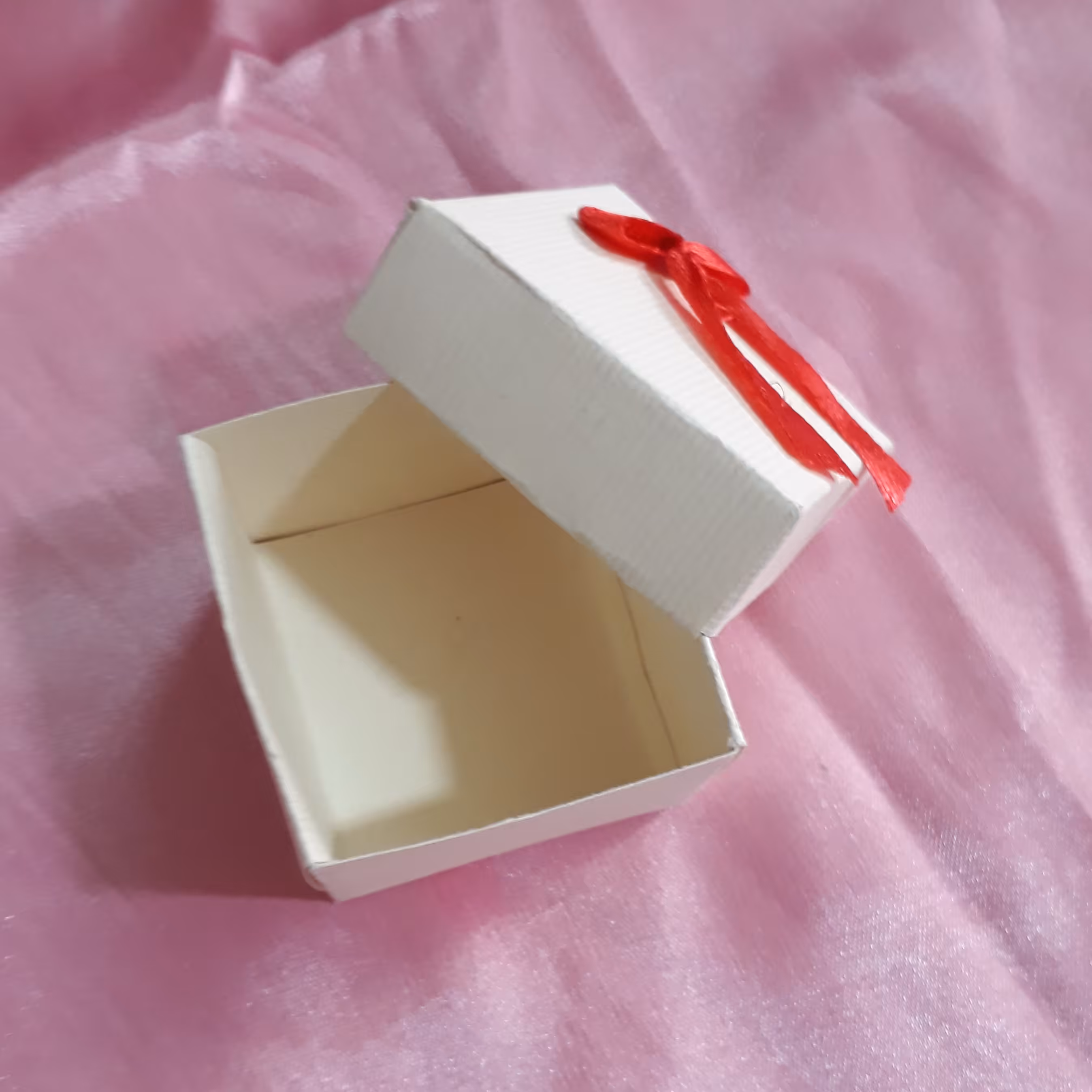 جعبه انگشتر