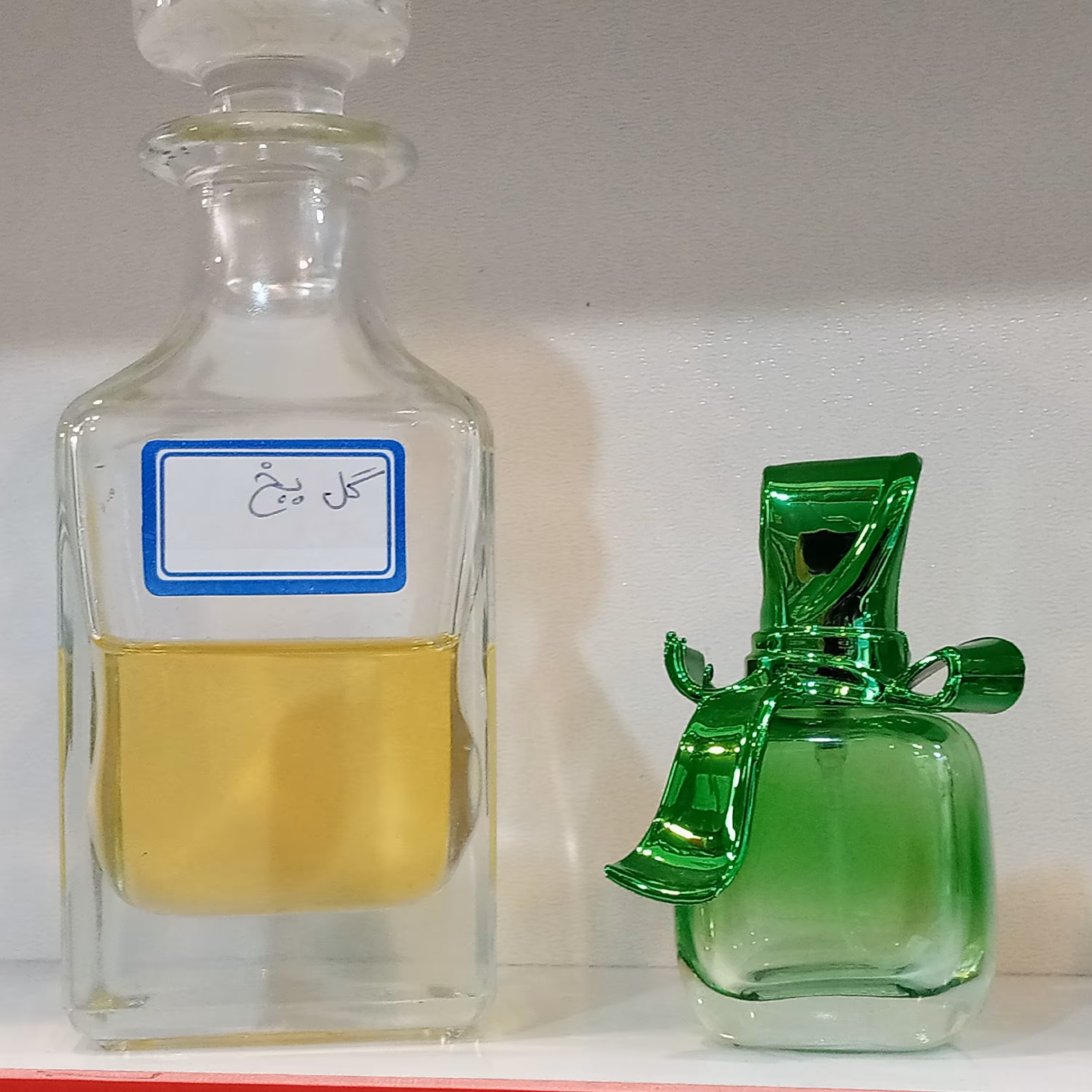 عطر گل یخ 13 گرمی اسپری پاپیونی رنگهای مختلف
