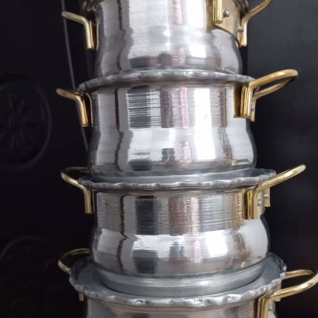 سرویس قابلمه رویی لبه کنگره ای  دسته دار 4 عددی