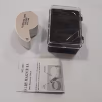 ذره بین ( لوپ ) 40x چراغ دار مناسب تمبر شناسی - الکترونیک - سنگ شناسی و سایر