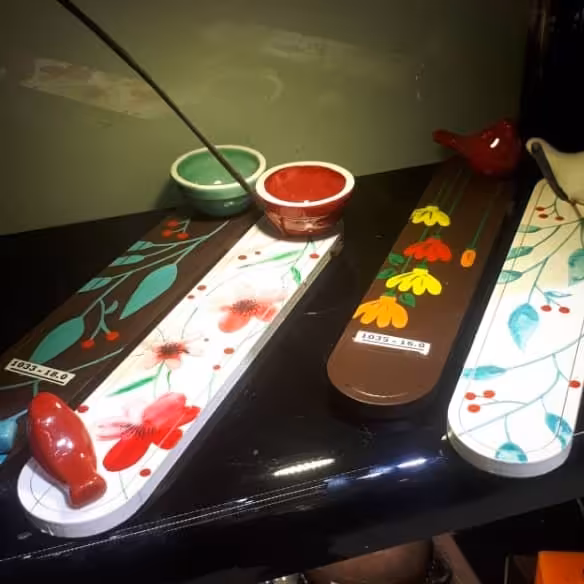 جا عودی چوبی طرح پرنده ( کاری هنری و خاص)