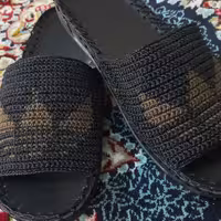 زندان بافت طرح آدیداس با نخ مکرومه و بادوام و کفی چرم و در طرح های متفاوت و قیمت فوق العاده استثنائی 