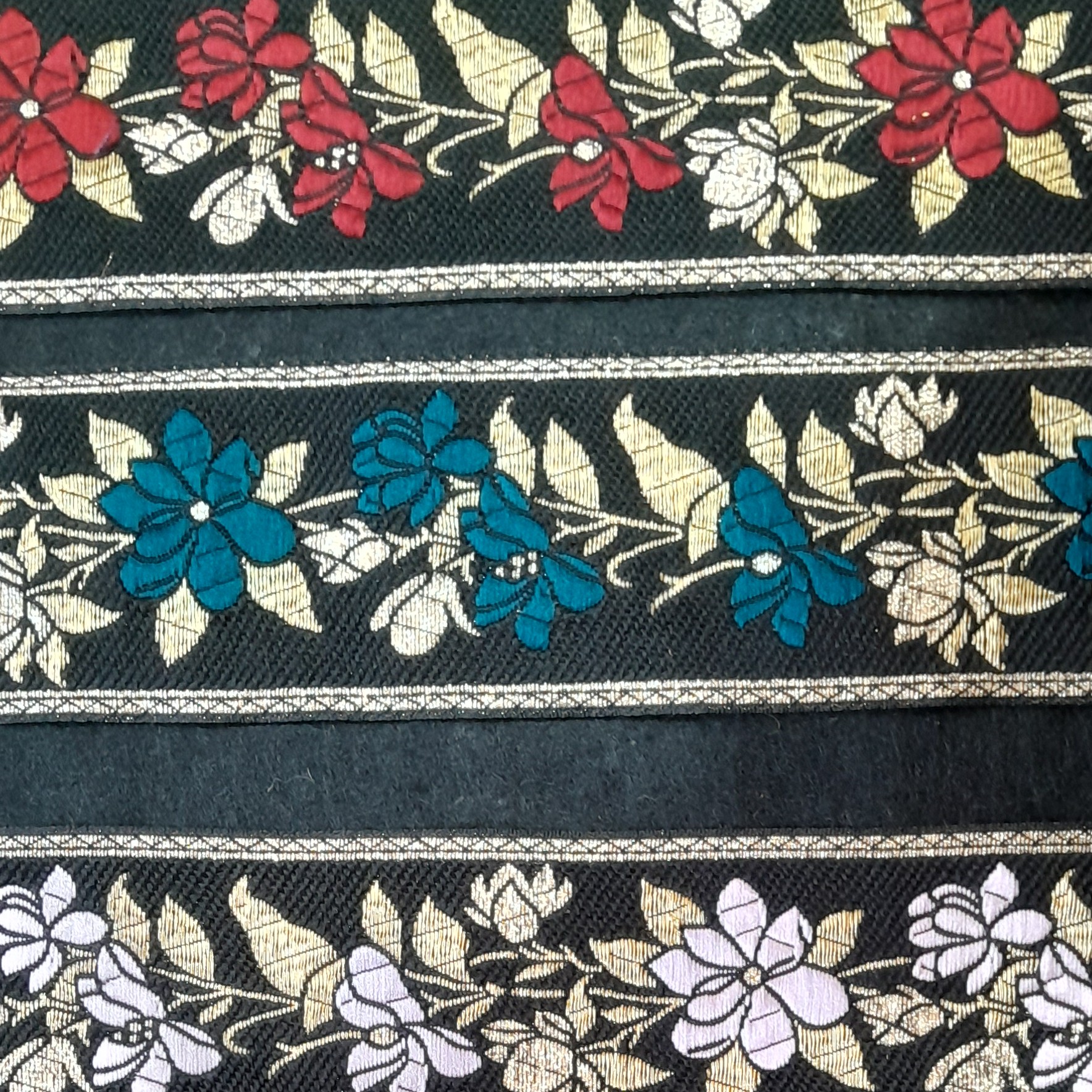 نوار سنتی