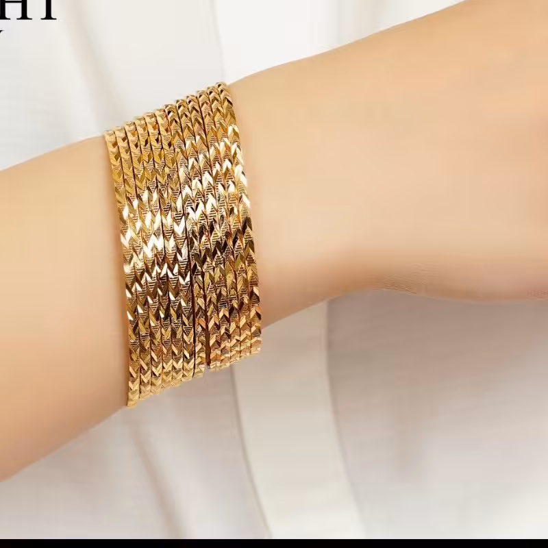 النگو زنانه آبکاری طلاروس بسیار شیک و زیبا کد6