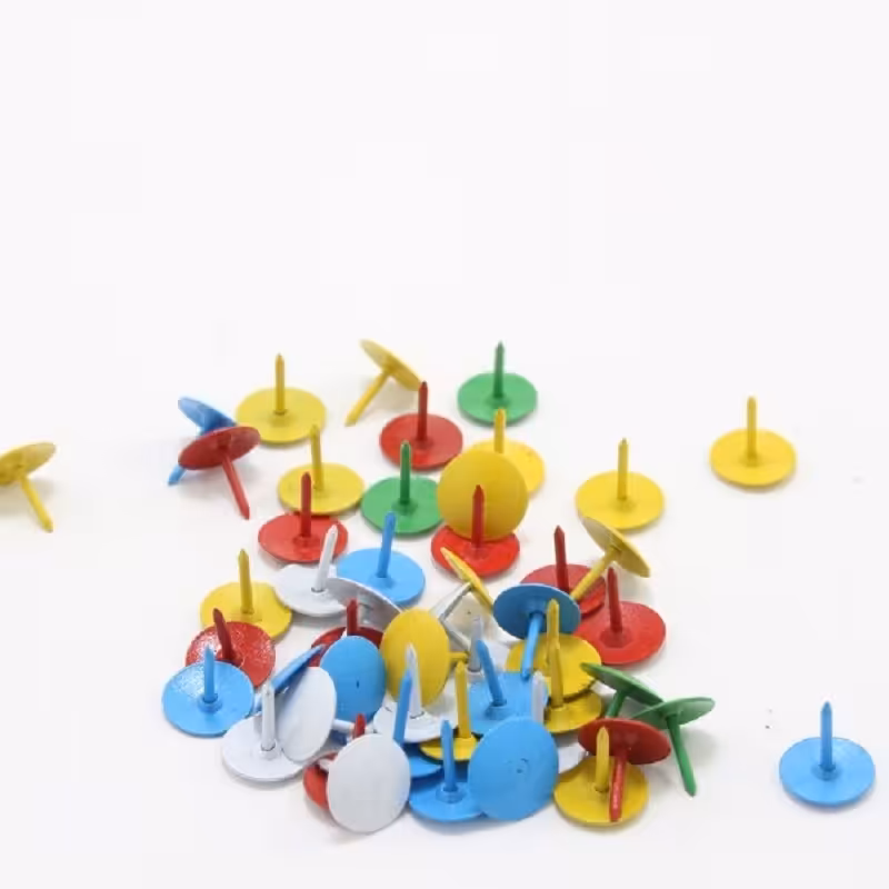 پونزهای رنگی در بسته بندی های 50 عددی کد 823 با کیفیت عالی