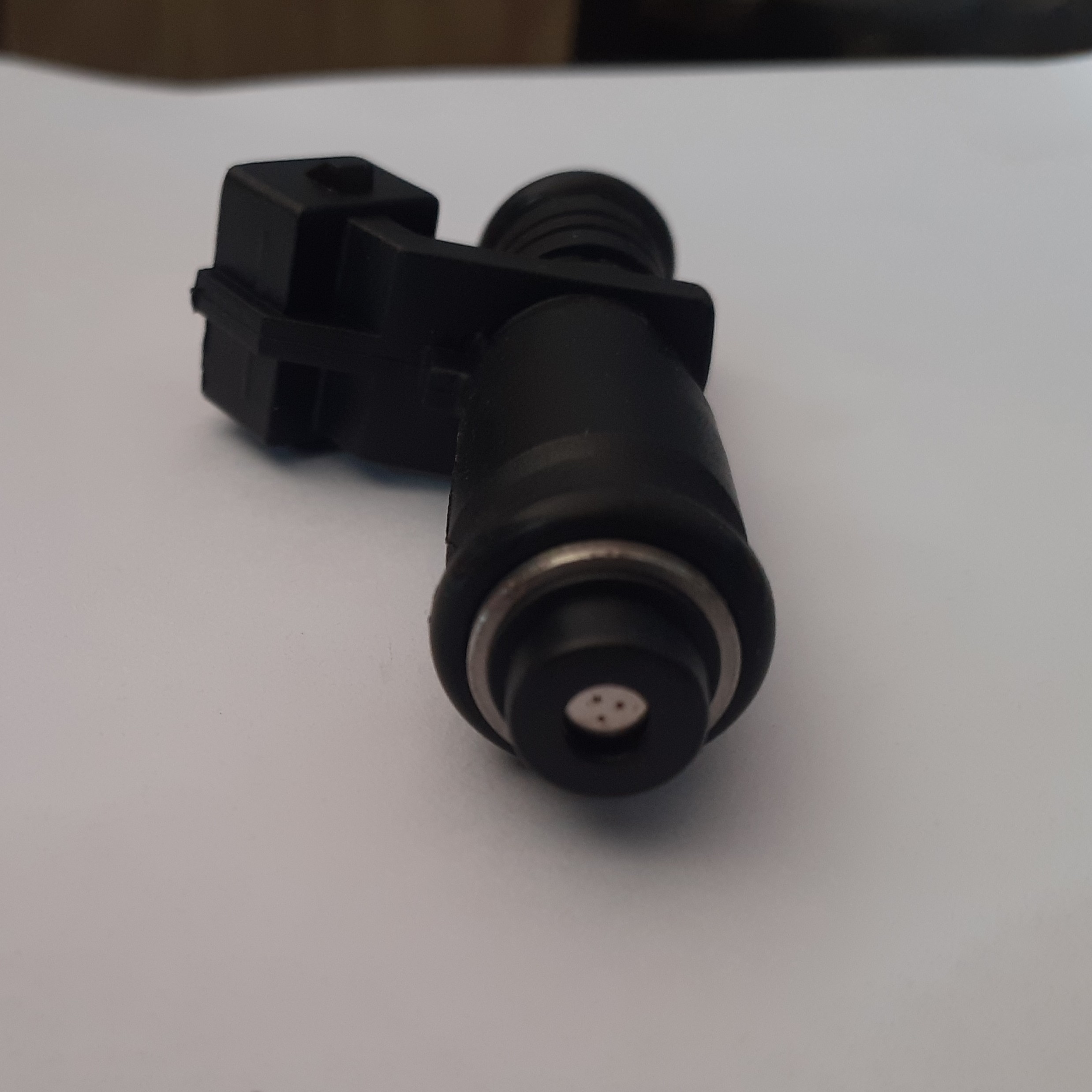 سوزن انژکتور زیمنس یورو 4 سه سوراخ