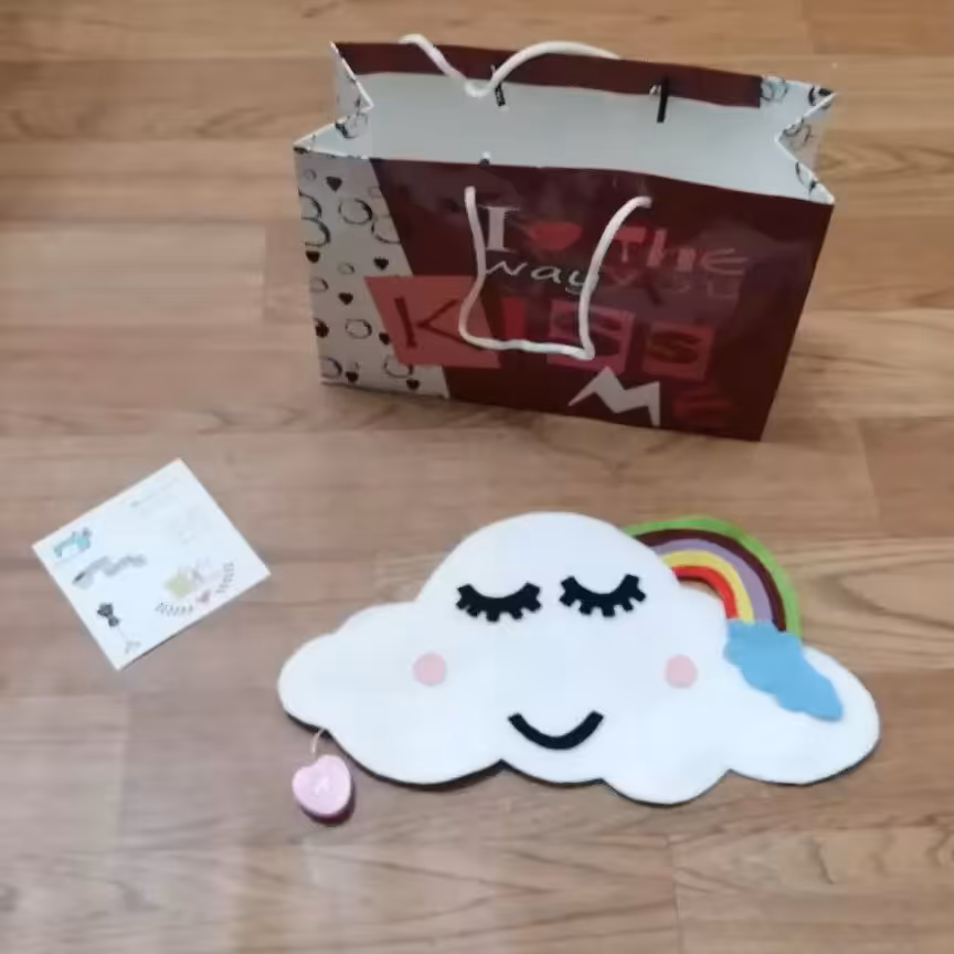 شب خواب دیواری