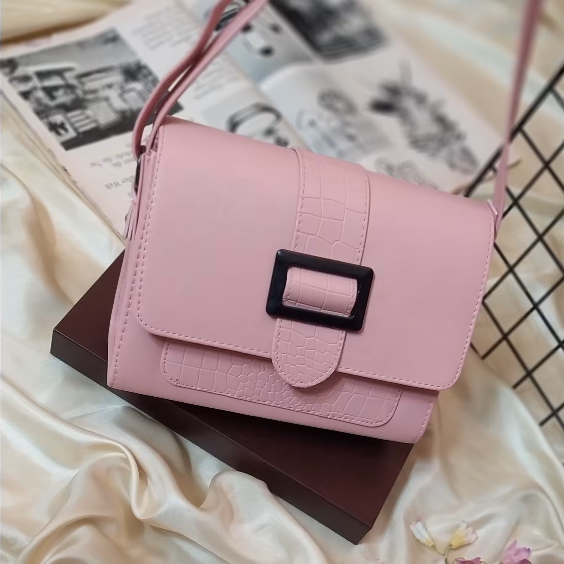 کیف دخترونه سگک دار کد 113